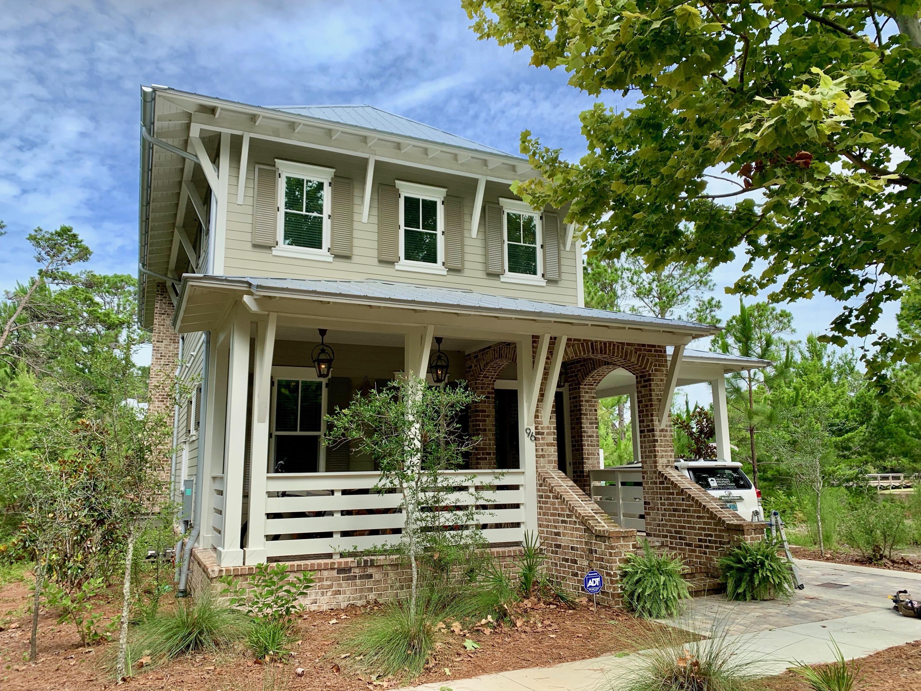 FOREST LAKES - Residential