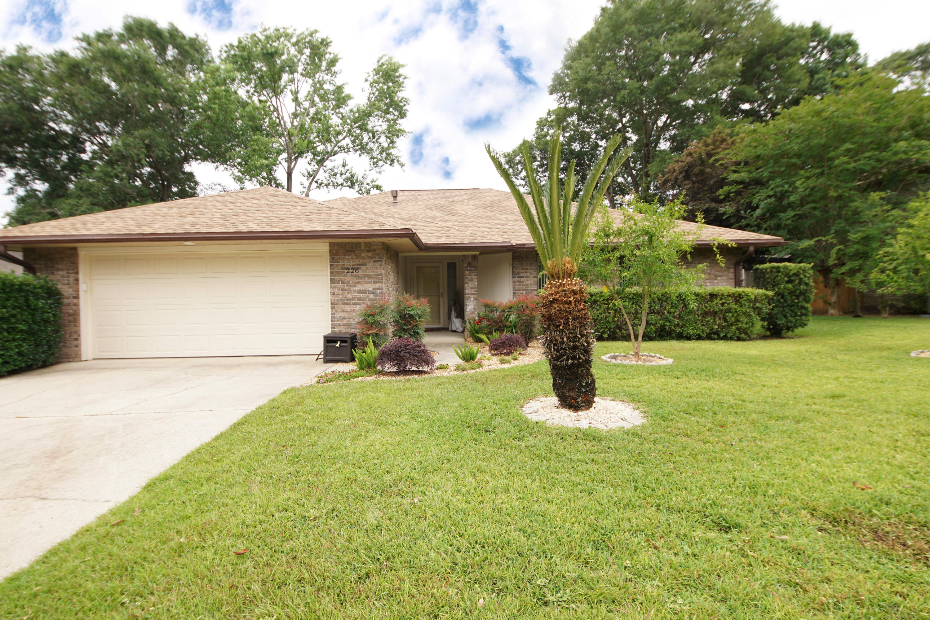 ROCKYWOOD PH 4 - Residential Lease