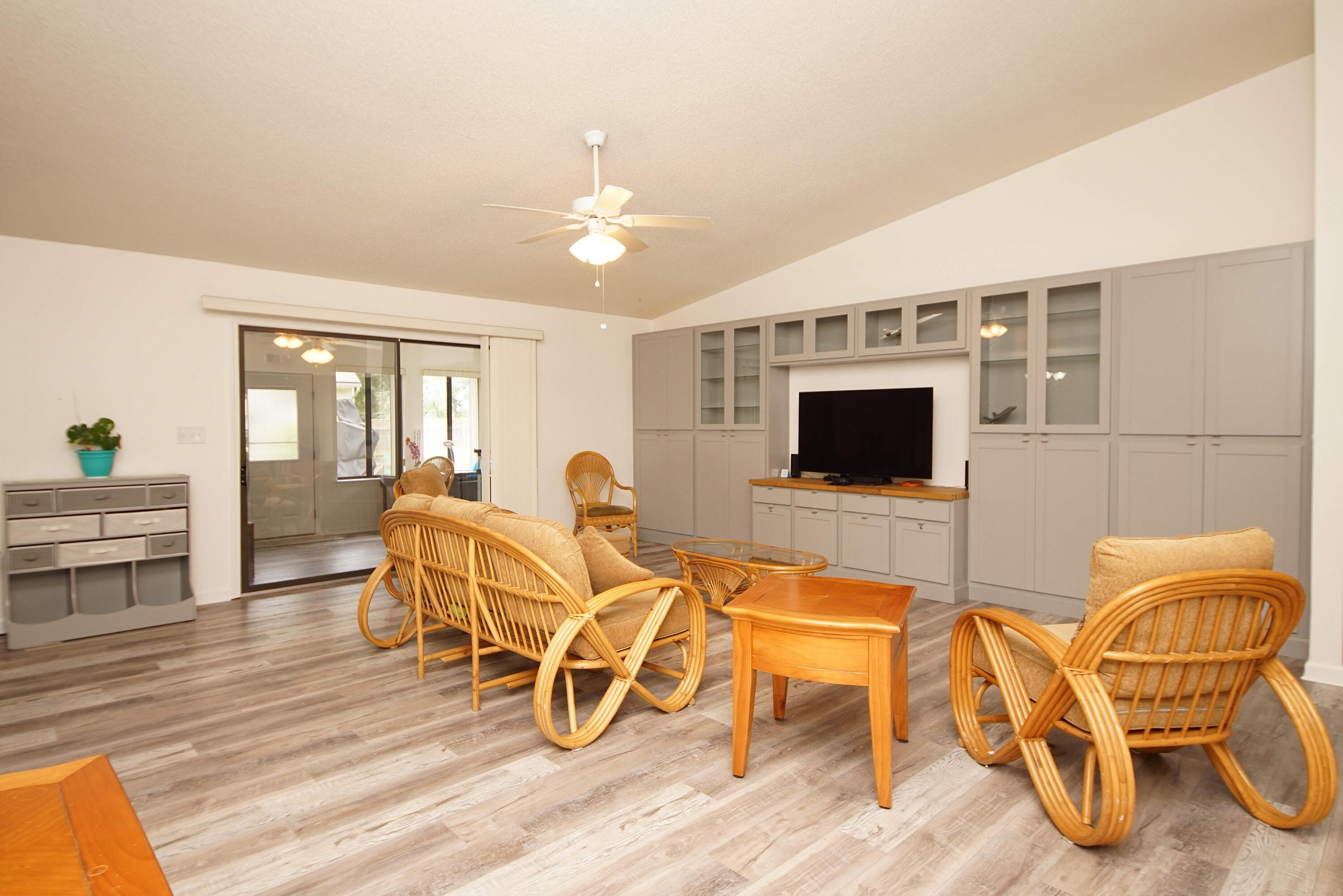 ROCKYWOOD PH 4 - Residential Lease