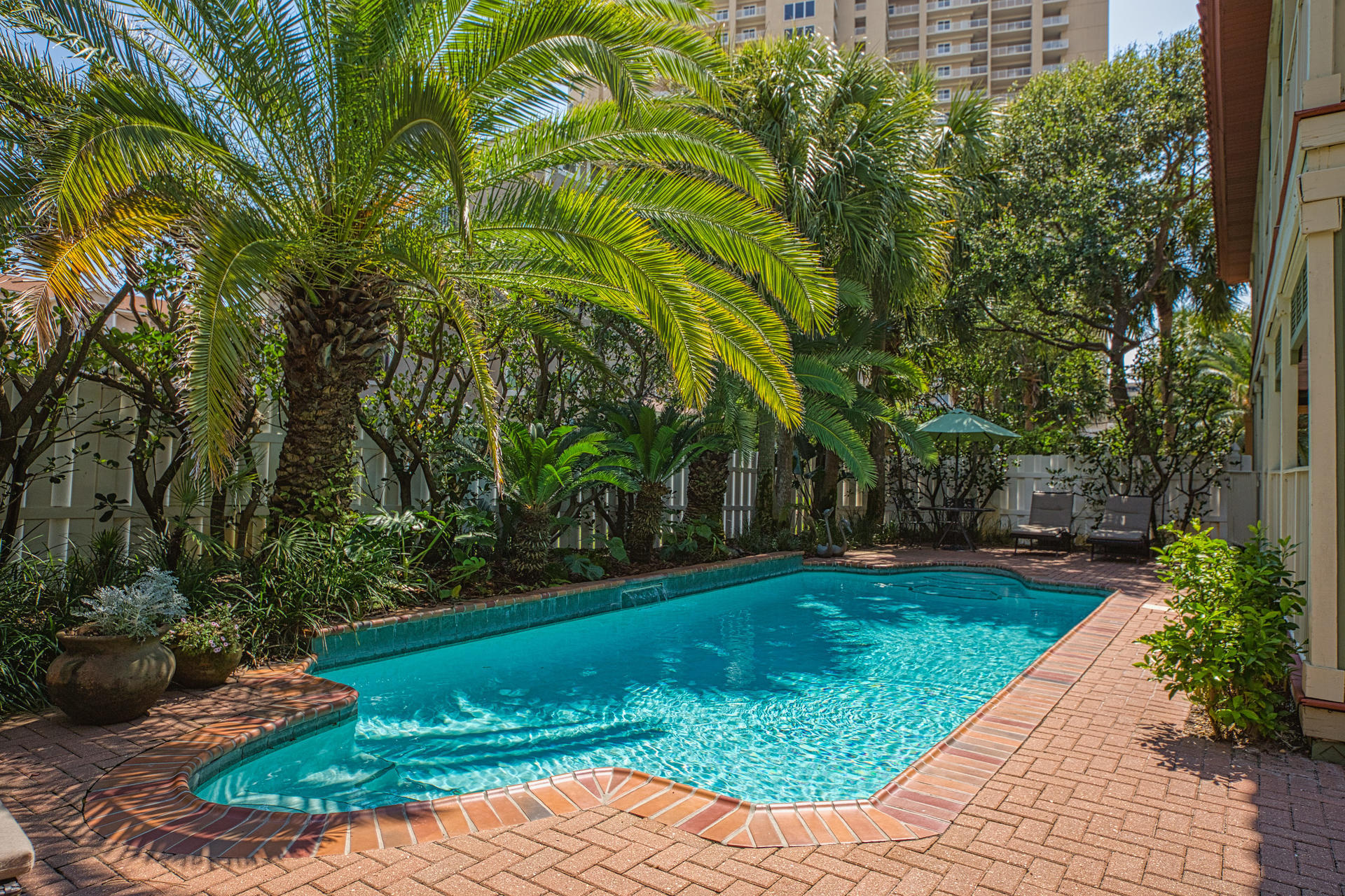 WINDANCER SHORES - Residential