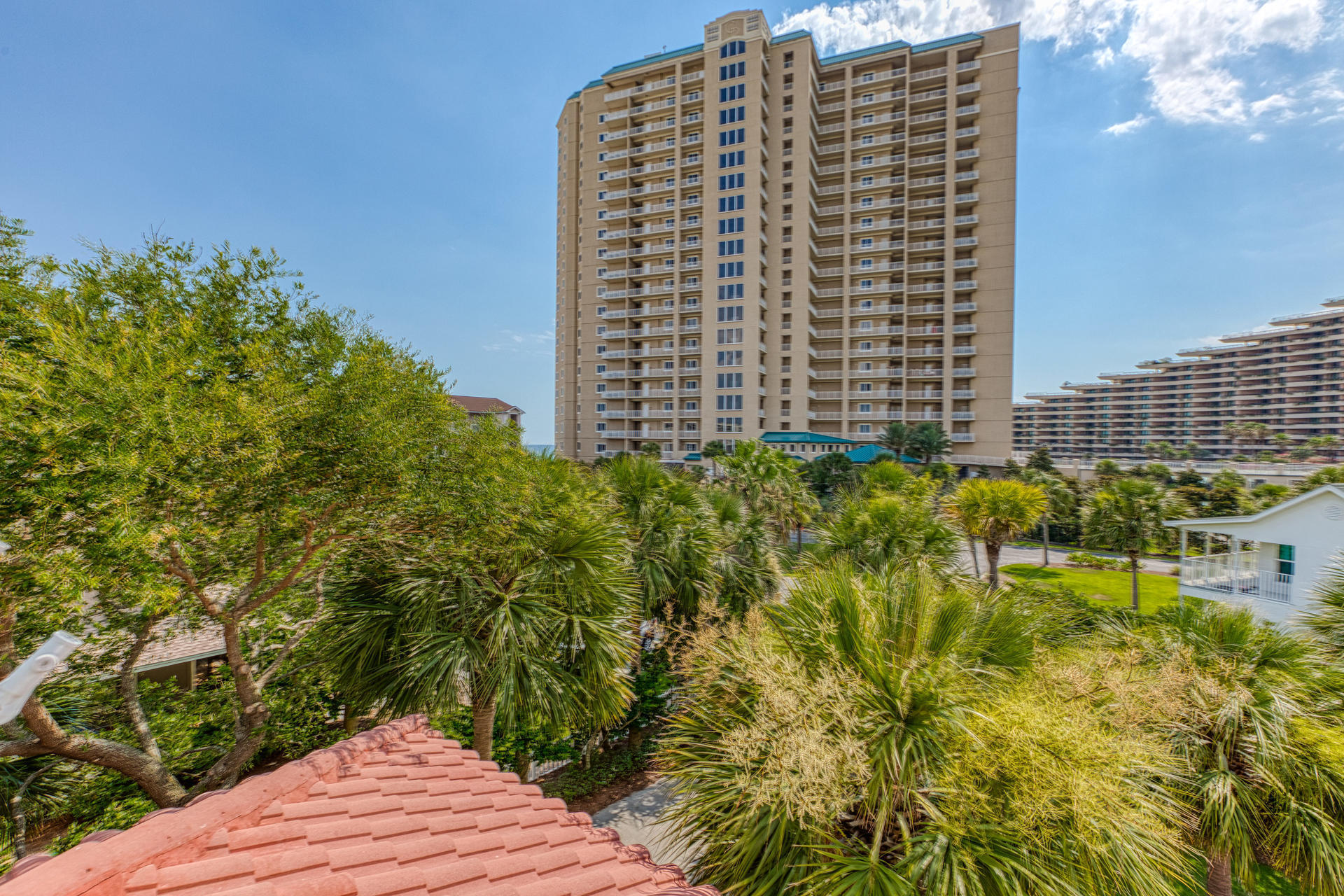 WINDANCER SHORES - Residential