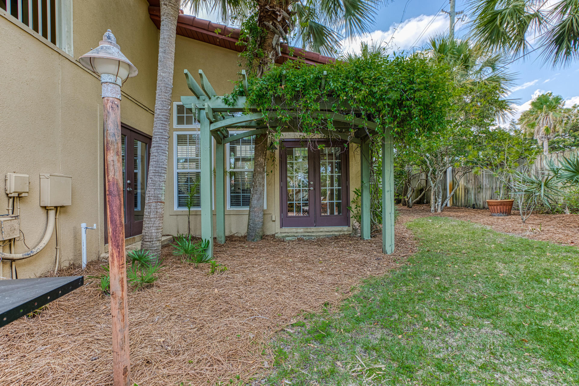 WINDANCER SHORES - Residential