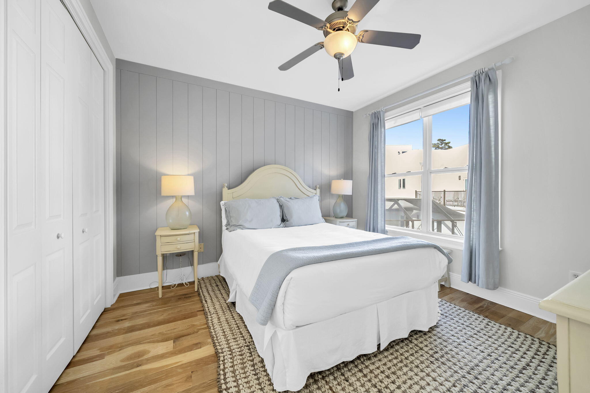 SEABREEZE 3RD ADDN - Residential