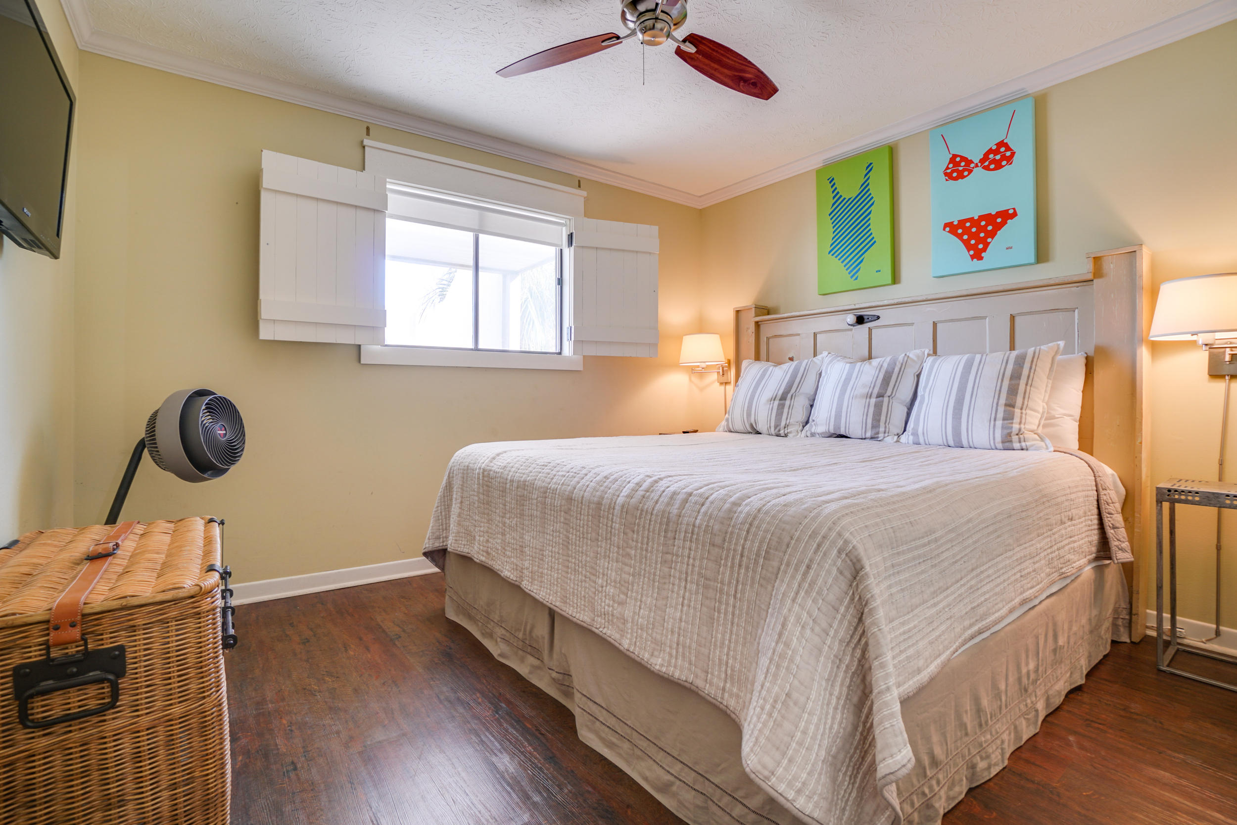 BEACHSIDE CONDO AT SEAGROVE - Residential