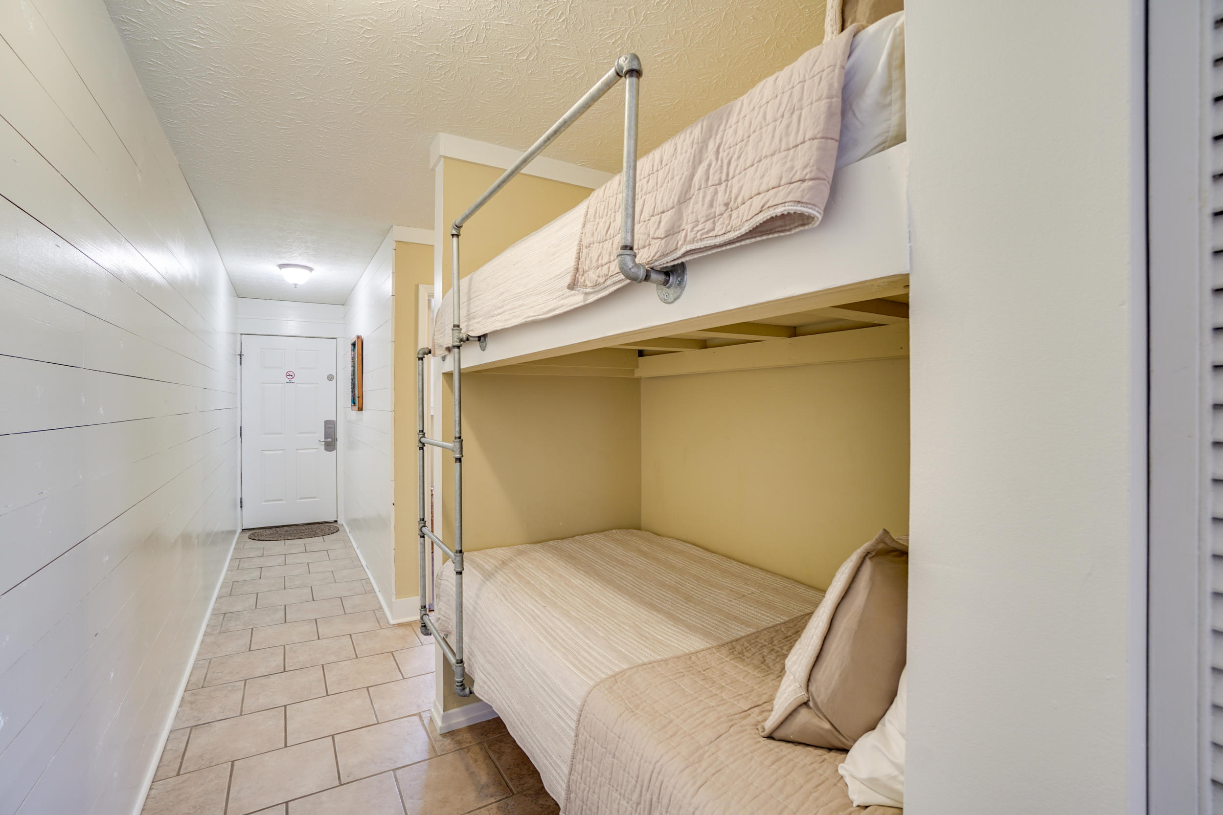 BEACHSIDE CONDO AT SEAGROVE - Residential