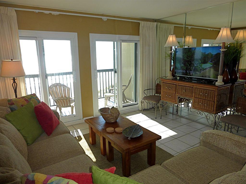 PINNACLE PORT - Residential