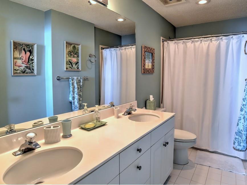 LEEWARD KEY - Residential