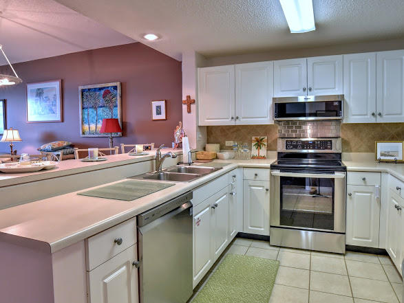 LEEWARD KEY - Residential