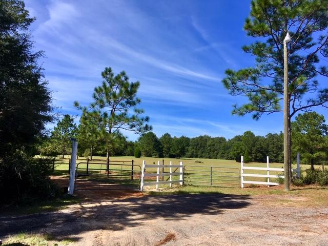 COUNTRY MANOR ESTATES - Land