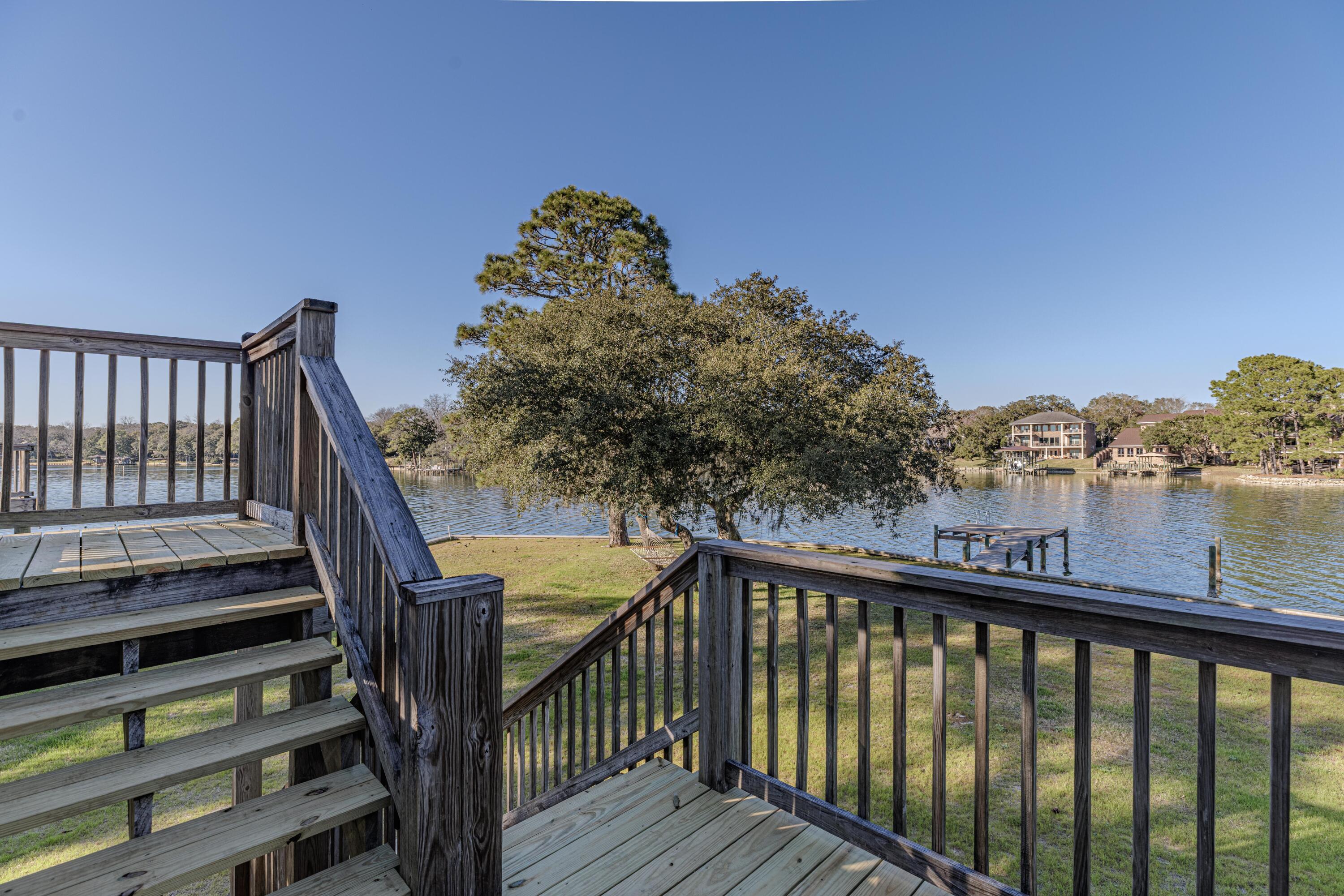 WATERS BEACH S/D LOTS 11 & 12 BLK 2 - Residential