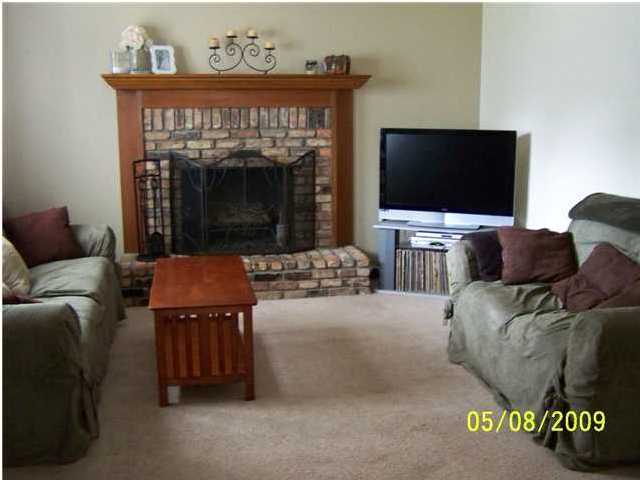 CANDLEWOOD VILLAGE - Residential Lease