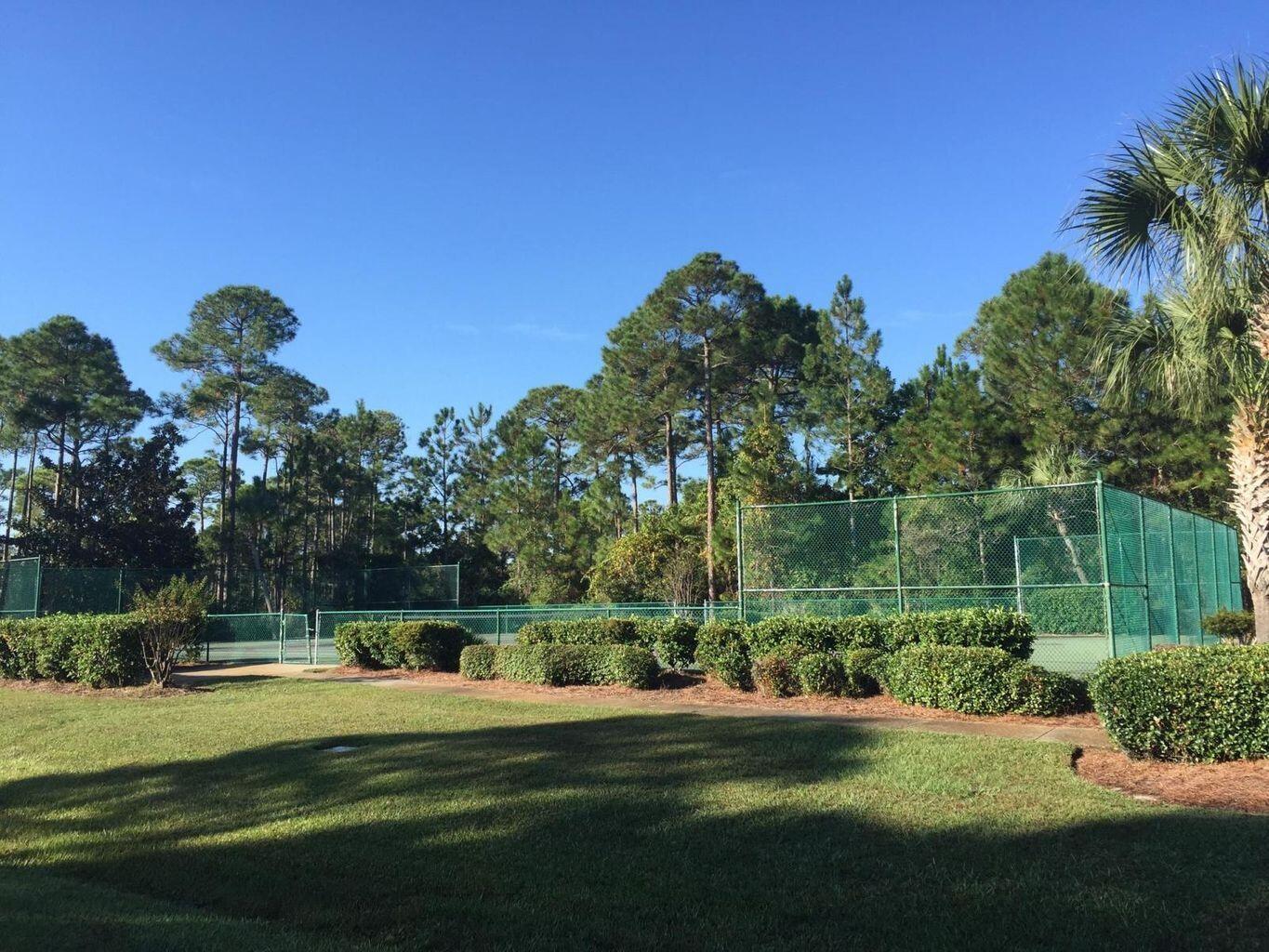 PELICAN BAY S/D - Land