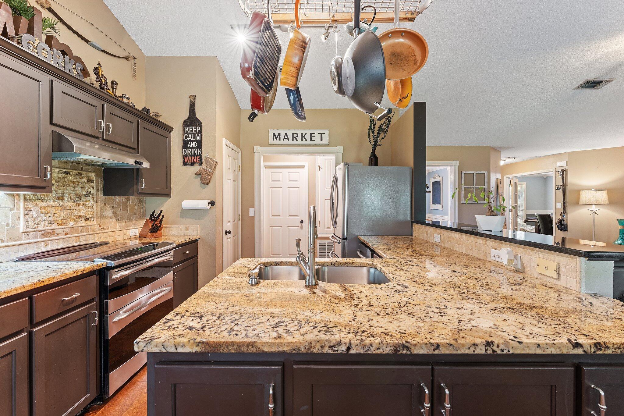 HAMPTON RIDGE ESTATES - Residential