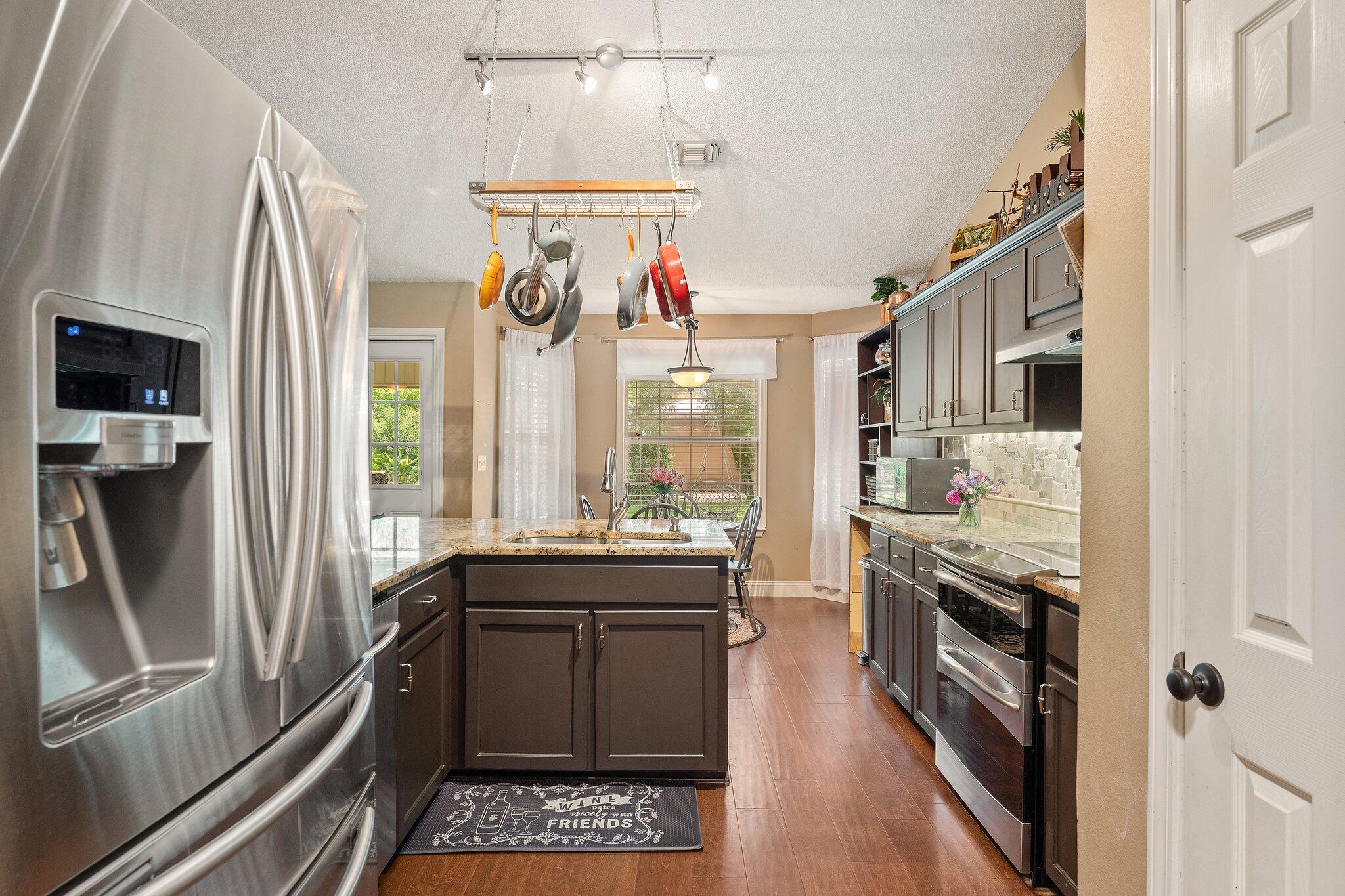 HAMPTON RIDGE ESTATES - Residential