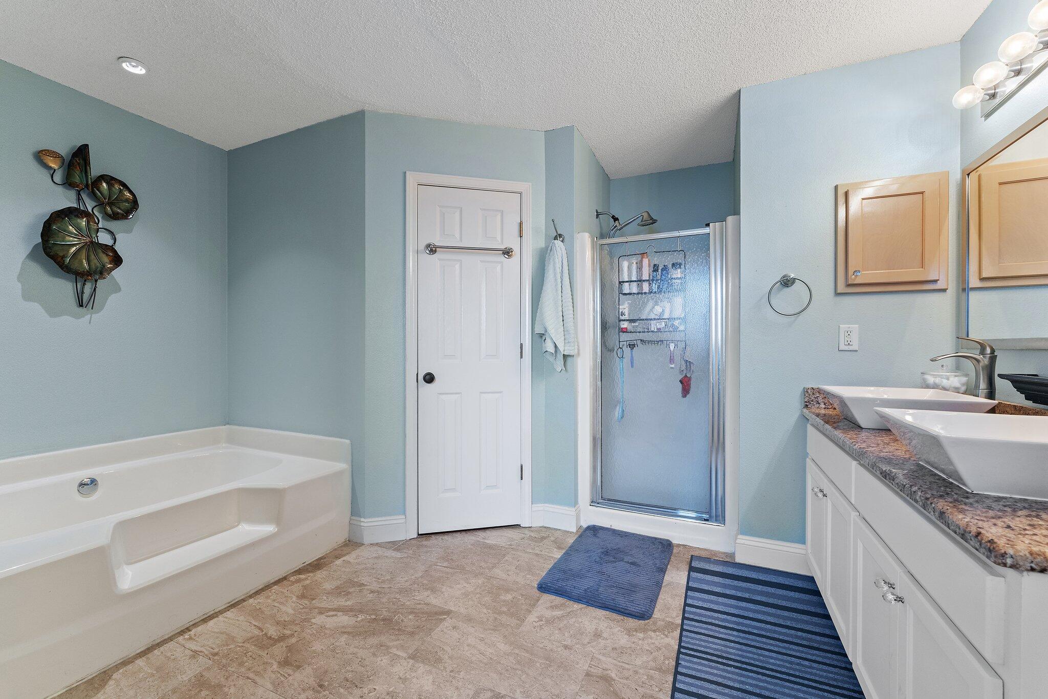 HAMPTON RIDGE ESTATES - Residential