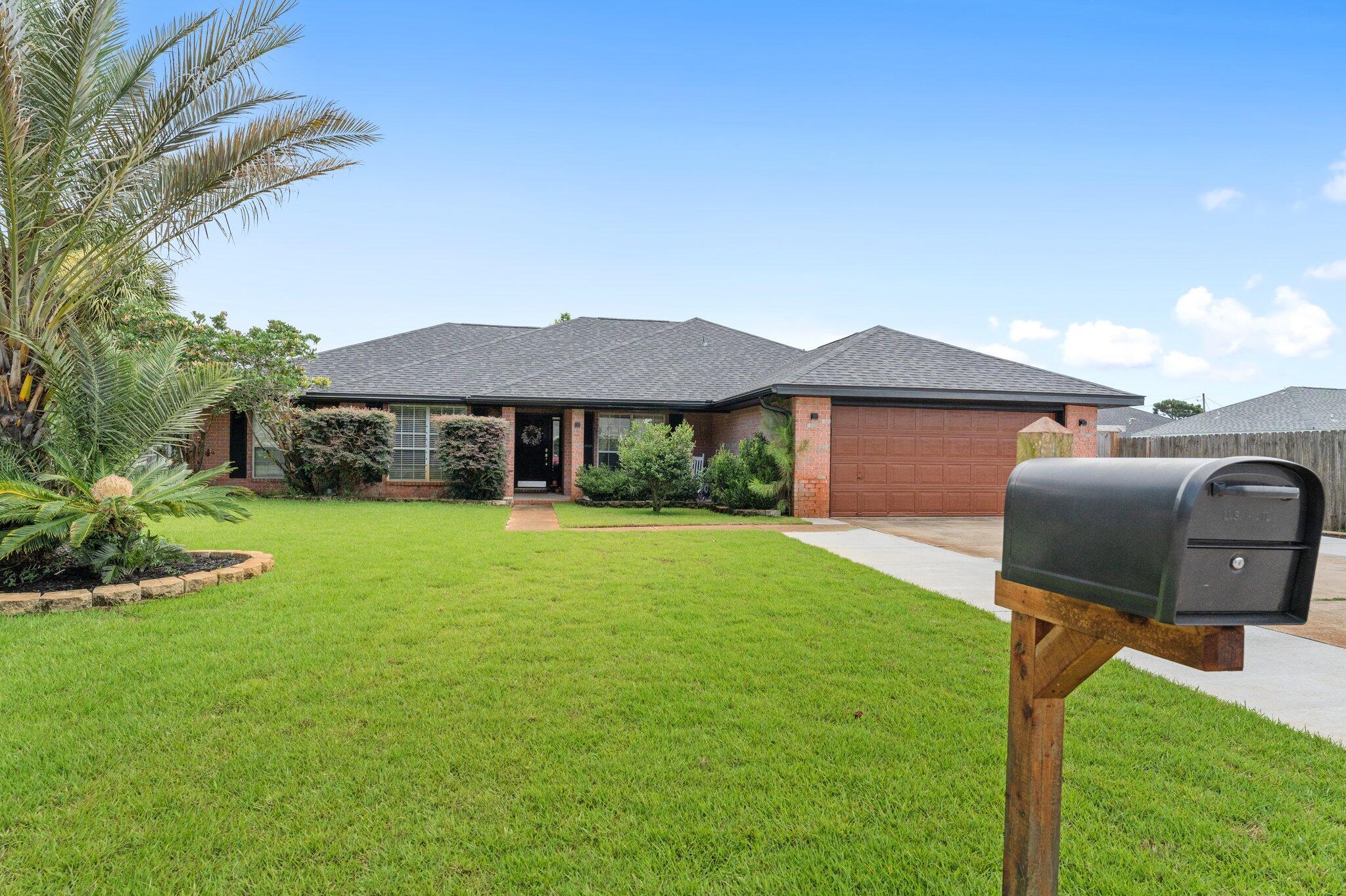 HAMPTON RIDGE ESTATES - Residential