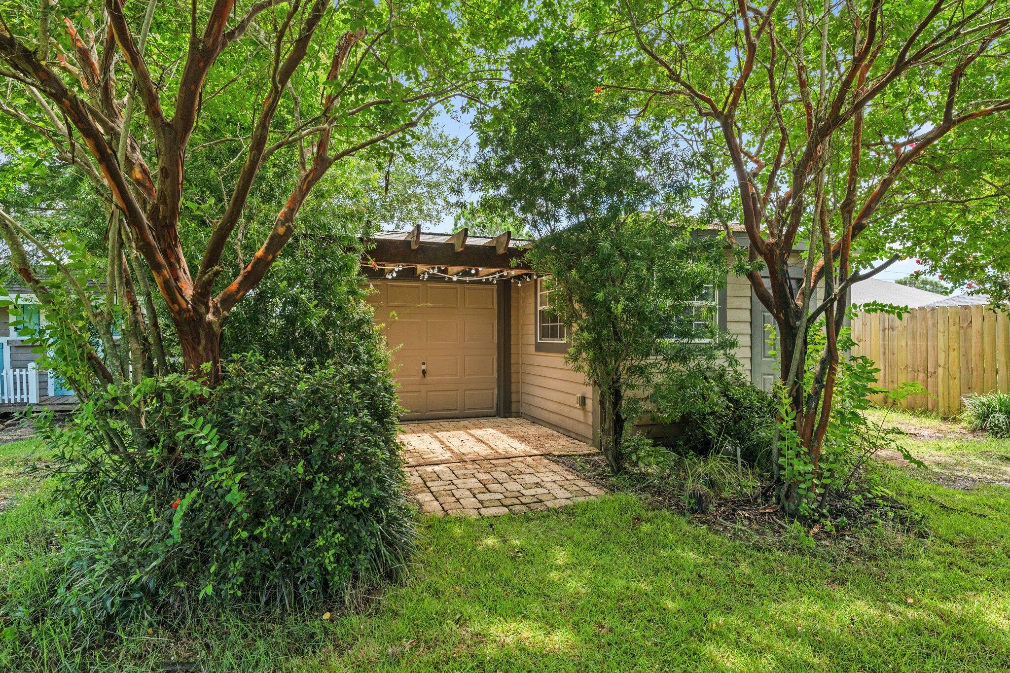HAMPTON RIDGE ESTATES - Residential