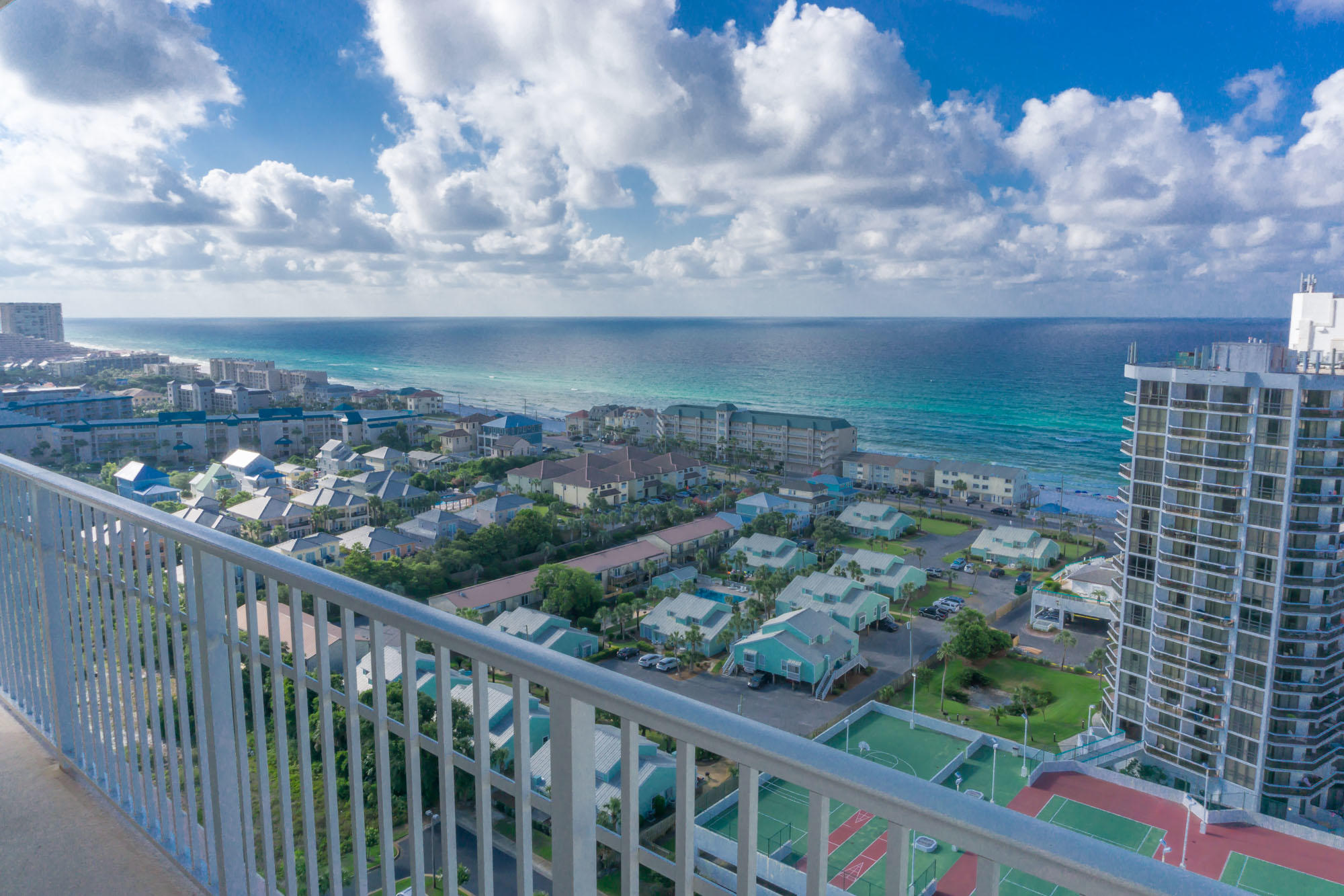 ARIEL DUNES - Residential