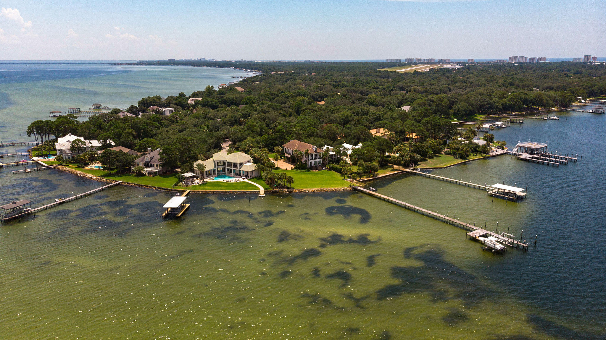 Cobbs Point - Residential