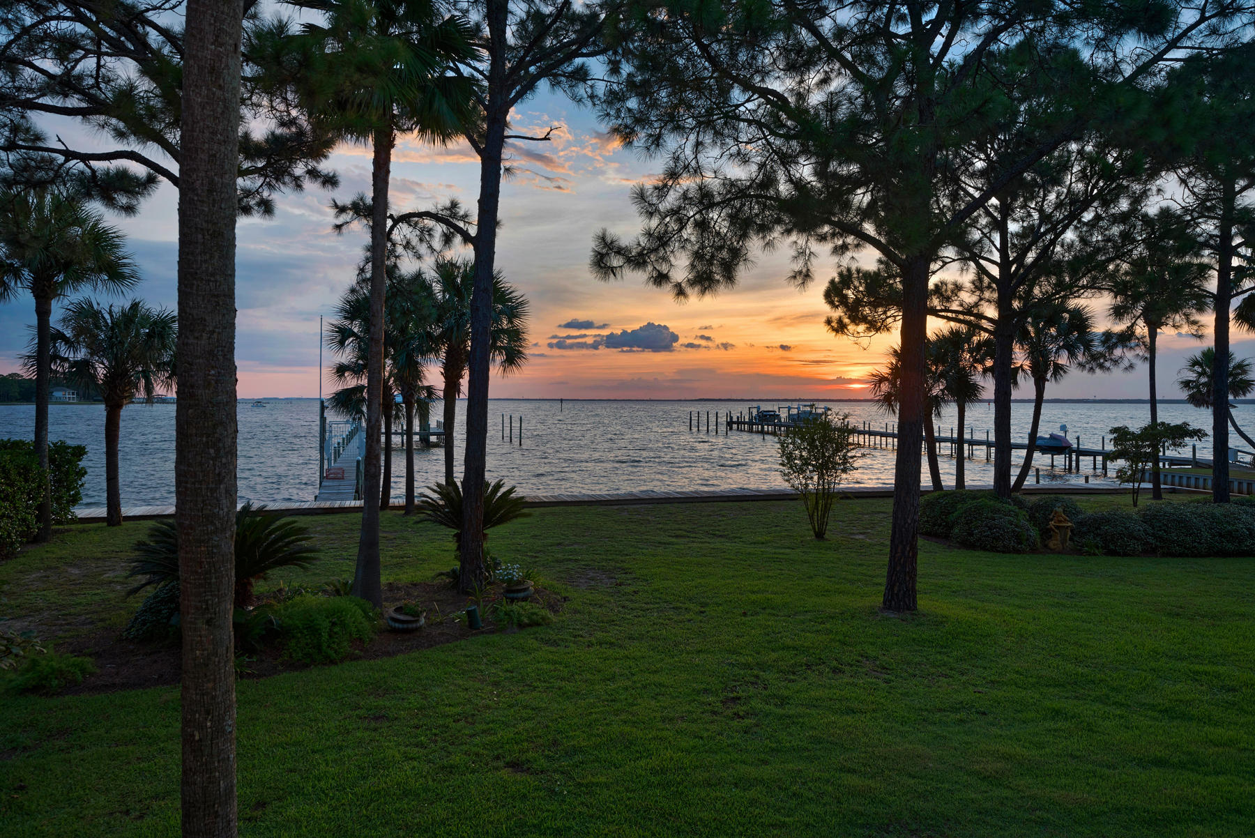 Cobbs Point - Residential