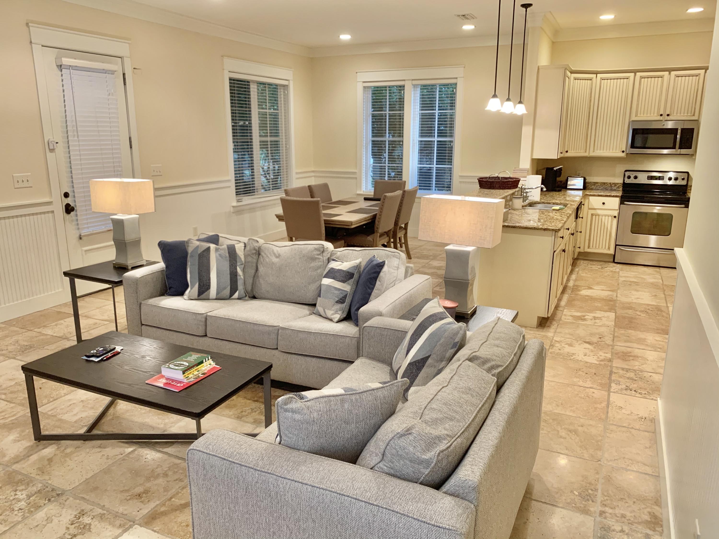 BUNGALOS AT SANDESTIN - Residential Lease