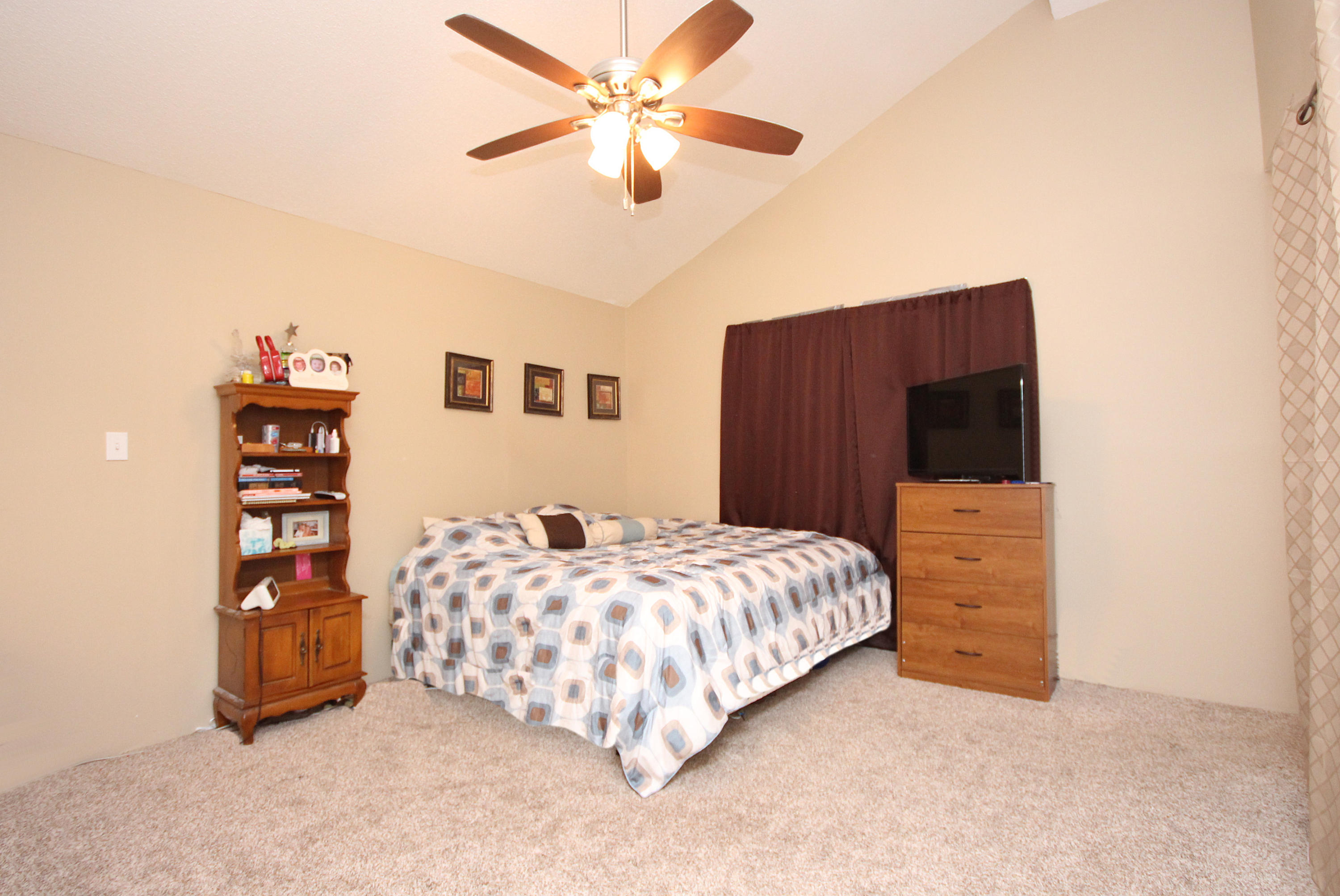 WOODLAND PARK ESTATES - Residential