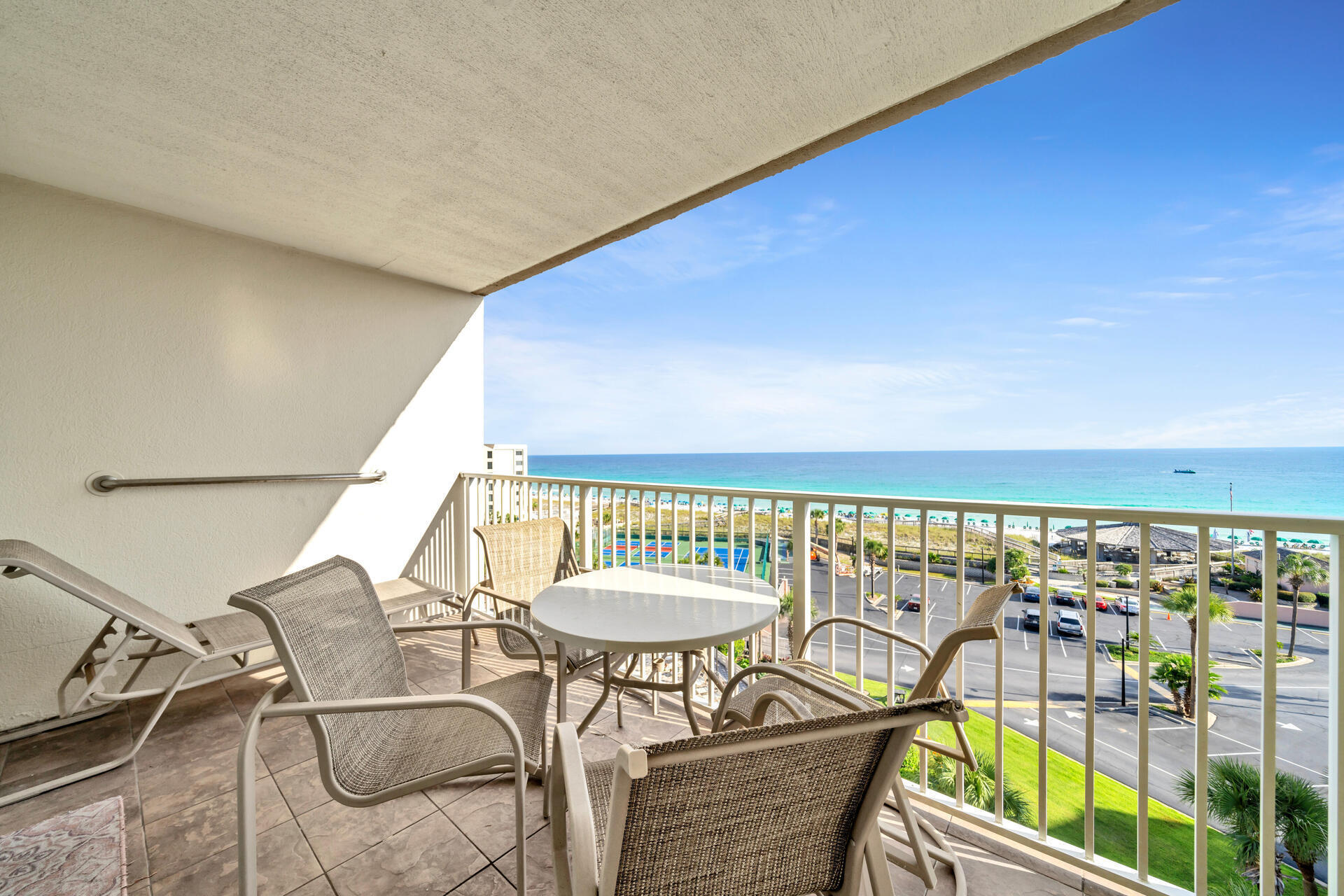 ISLANDER CONDO PH 2 - Residential