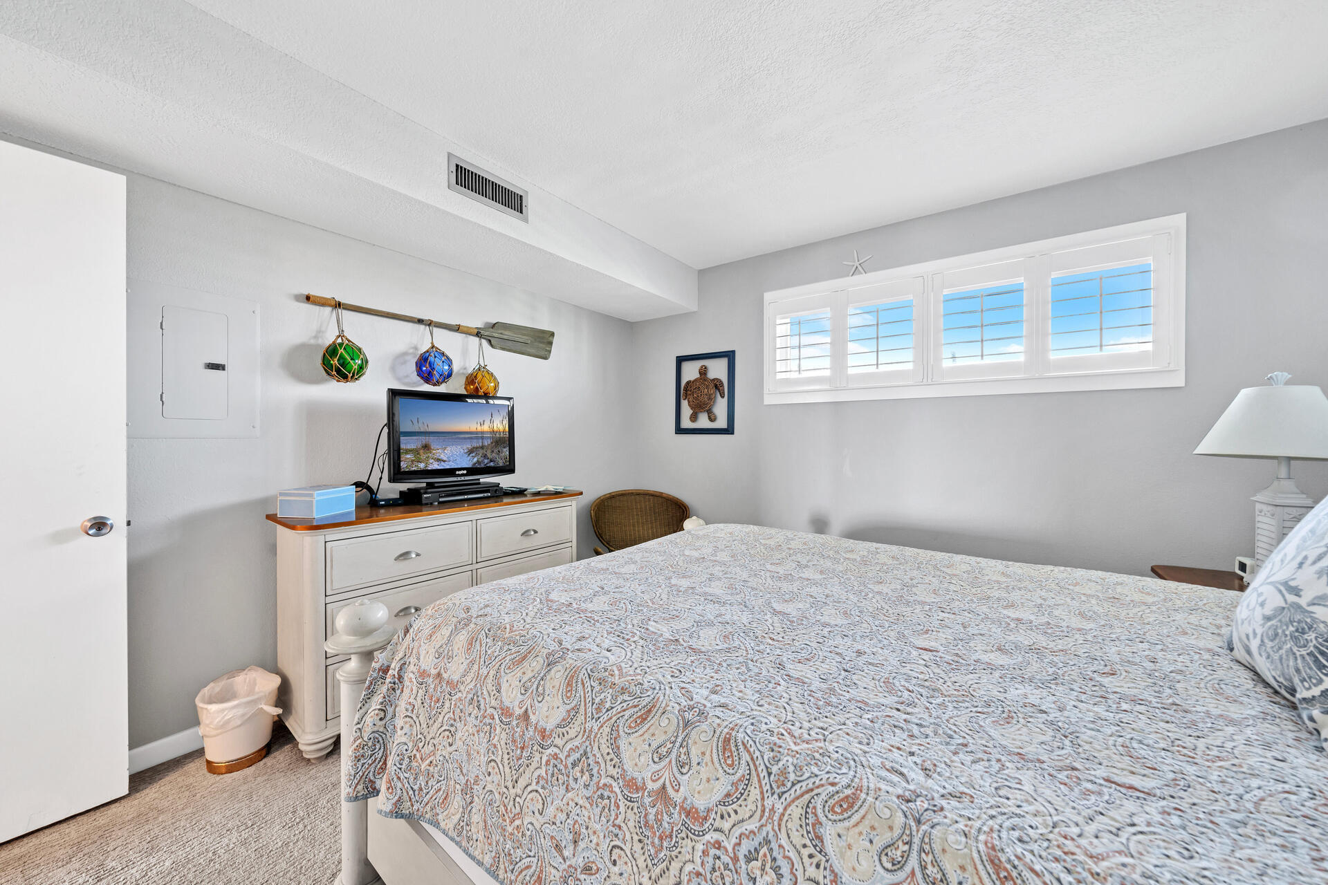 ISLANDER CONDO PH 2 - Residential