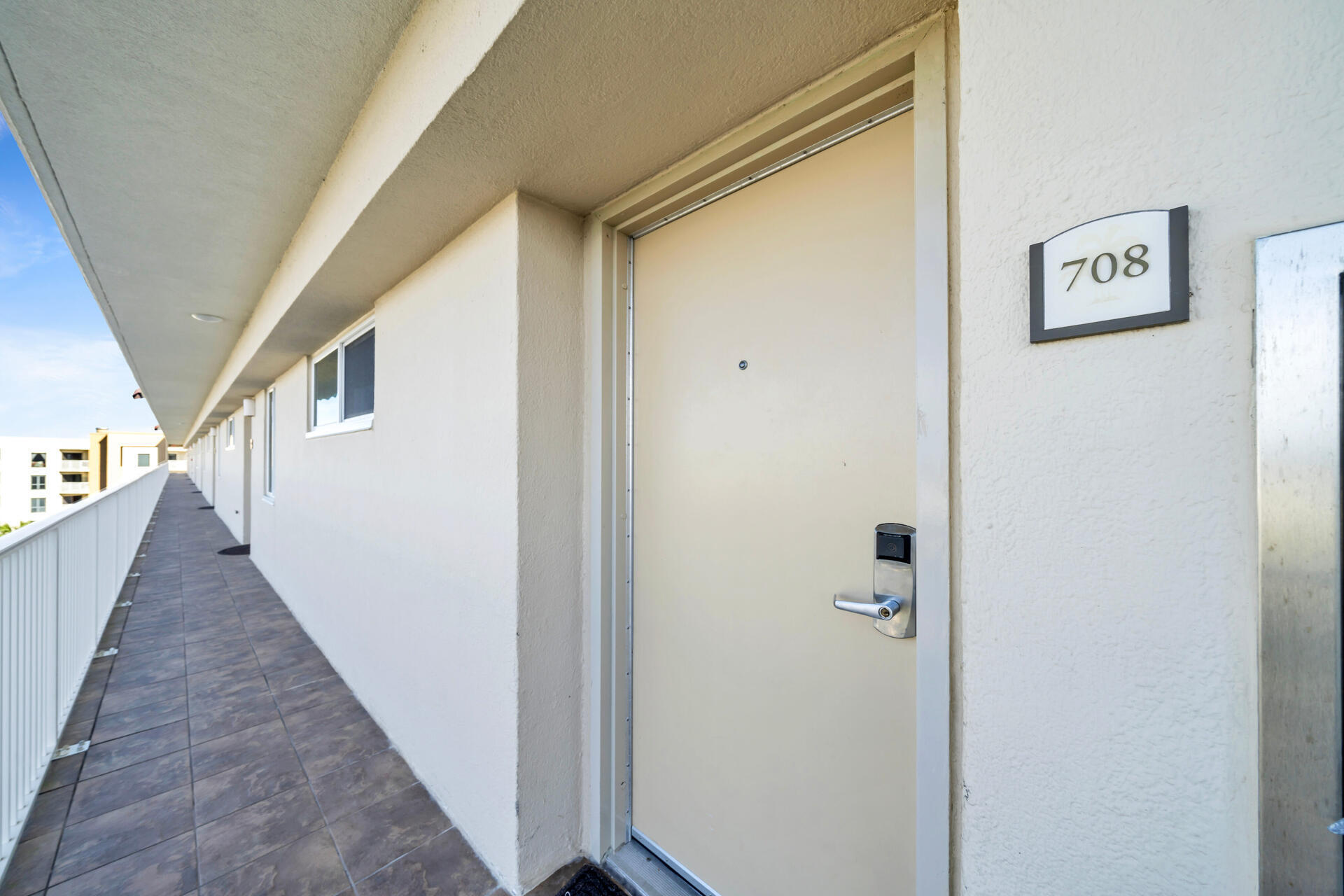 ISLANDER CONDO PH 2 - Residential