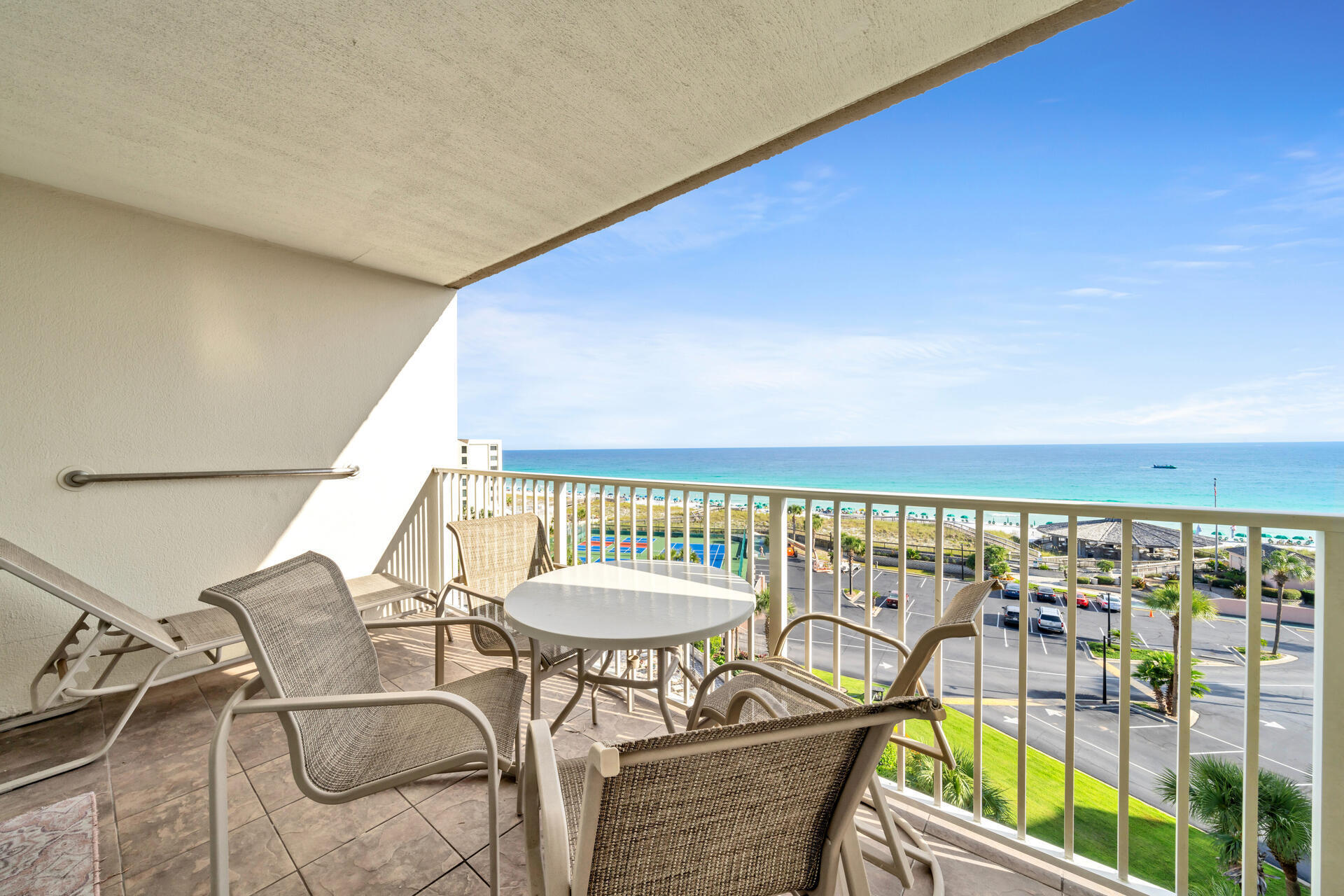 ISLANDER CONDO PH 2 - Residential