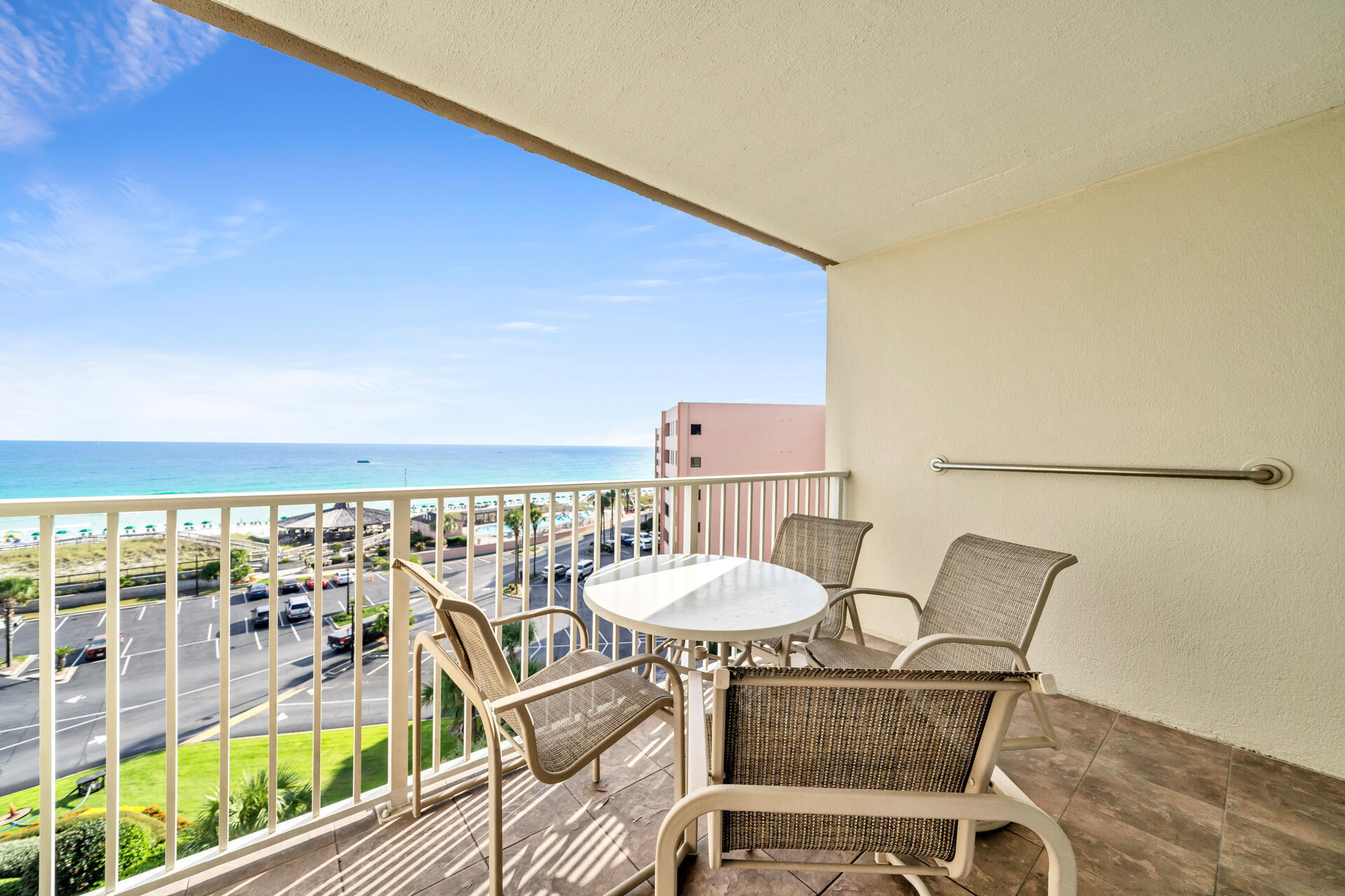ISLANDER CONDO PH 2 - Residential
