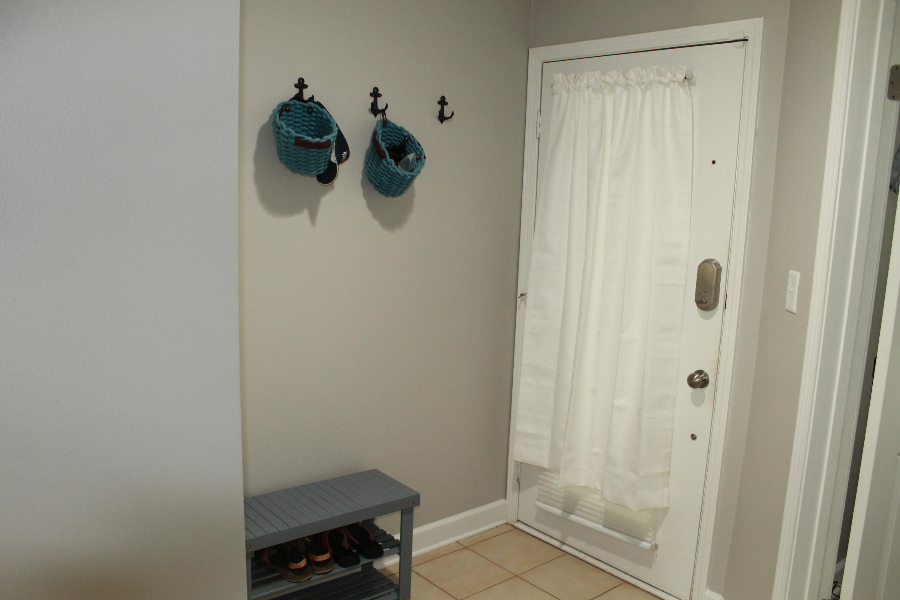 LAKESIDE CONDO AT BLUEWATER BAY - Residential Lease