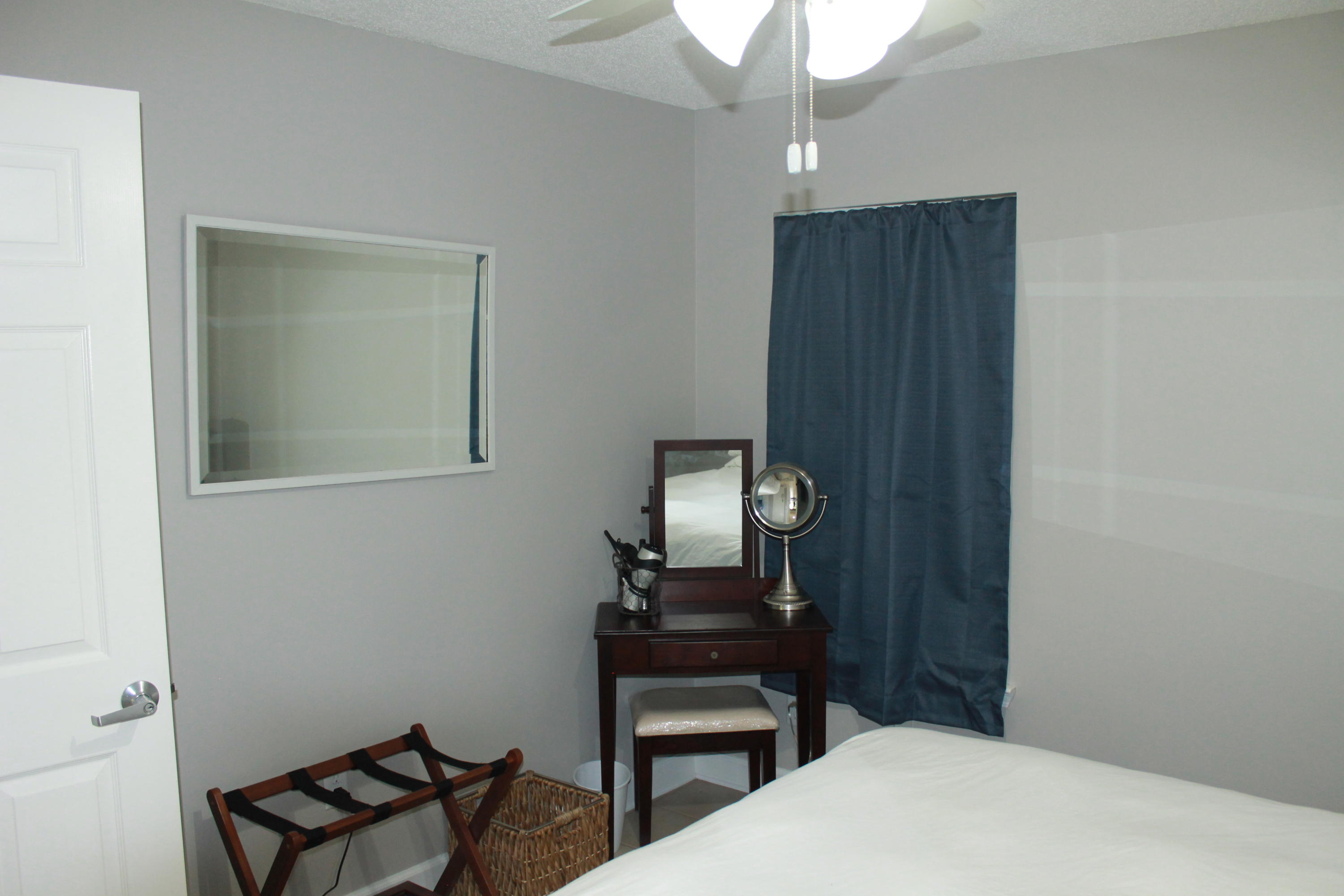 LAKESIDE CONDO AT BLUEWATER BAY - Residential Lease