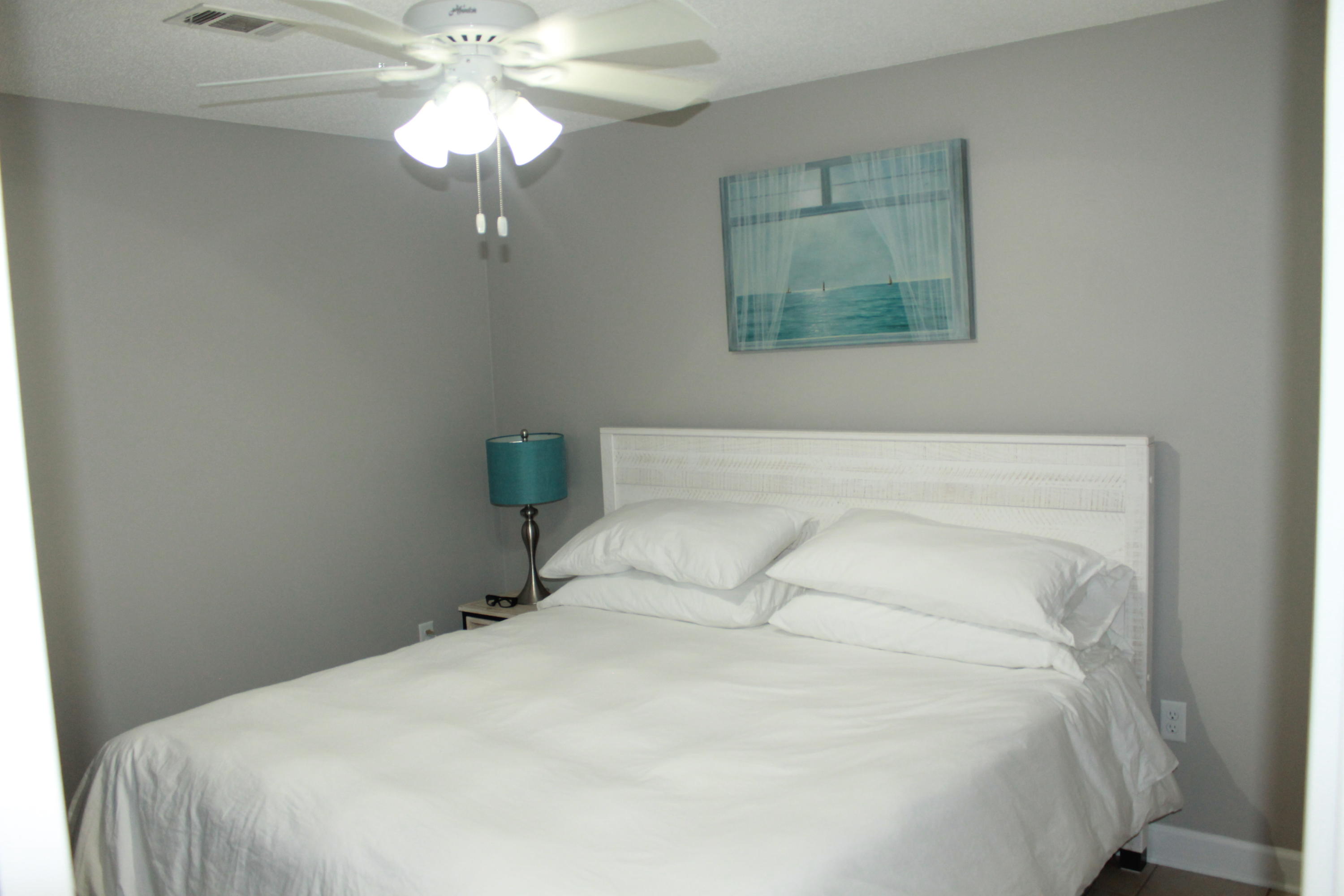 LAKESIDE CONDO AT BLUEWATER BAY - Residential Lease