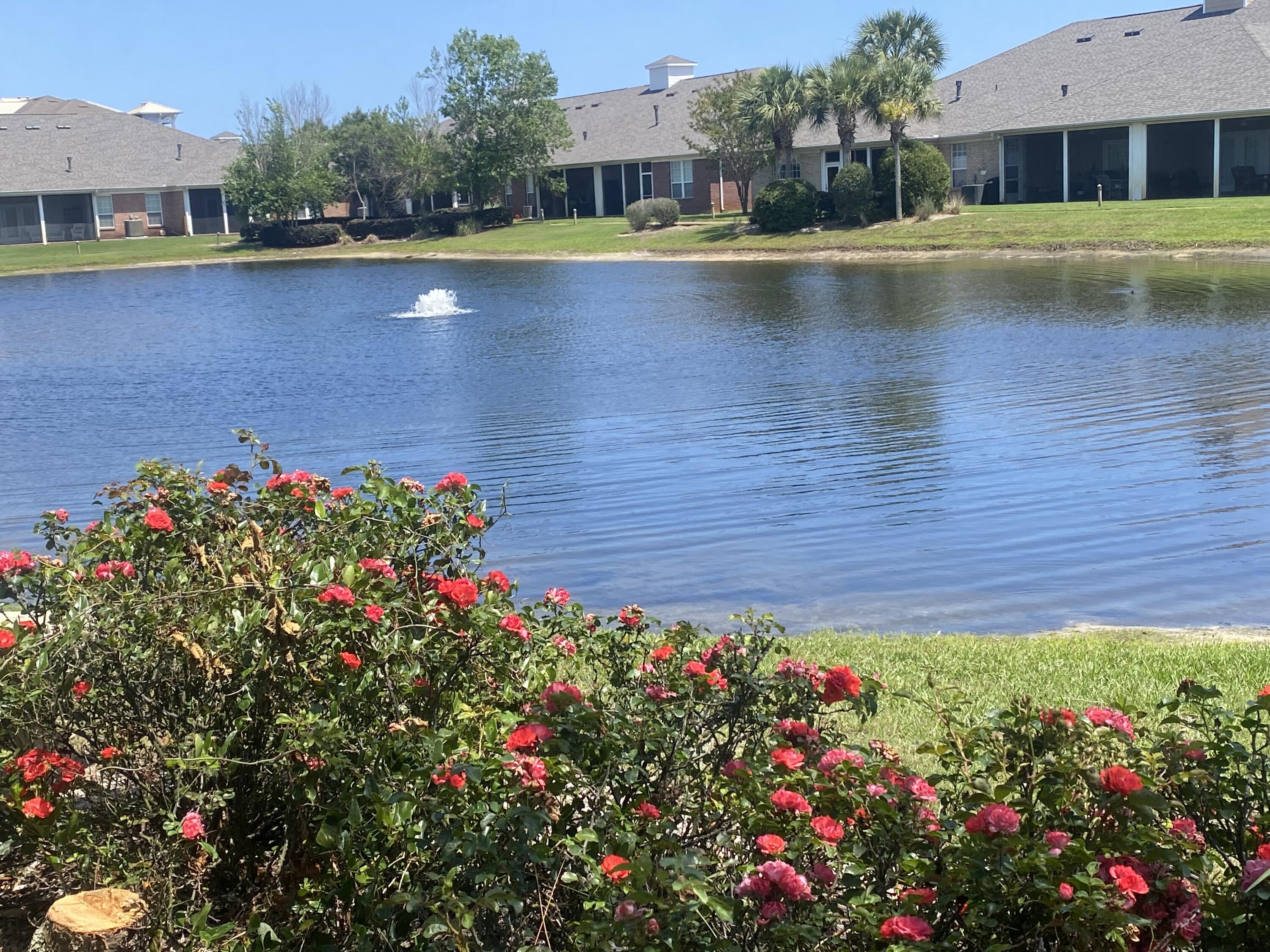 DIAMOND LAKES - Residential