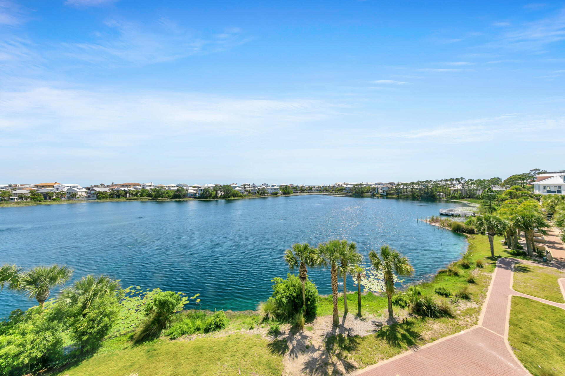 Carillon Beach Inn - Residential