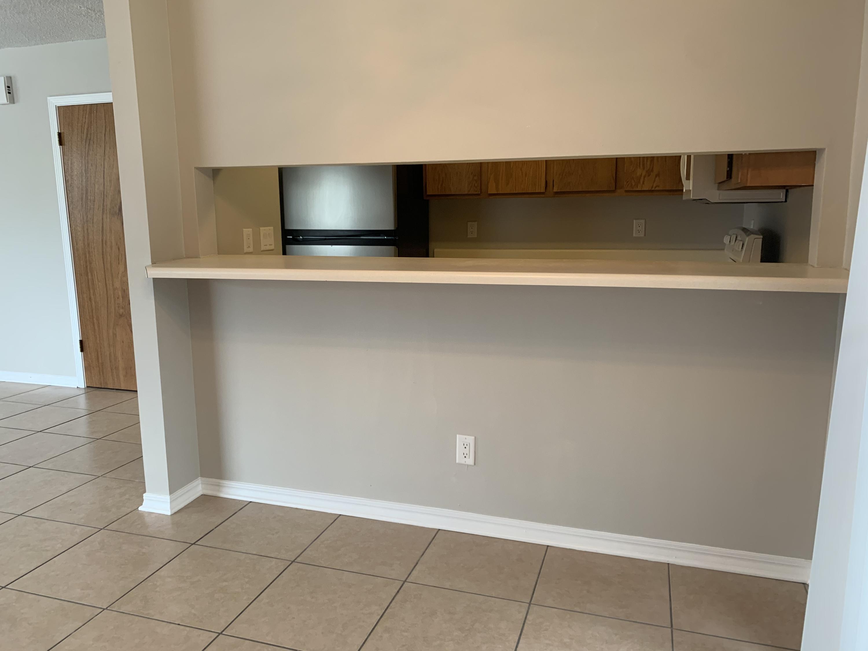 OAK TREE MANOR - Residential Lease