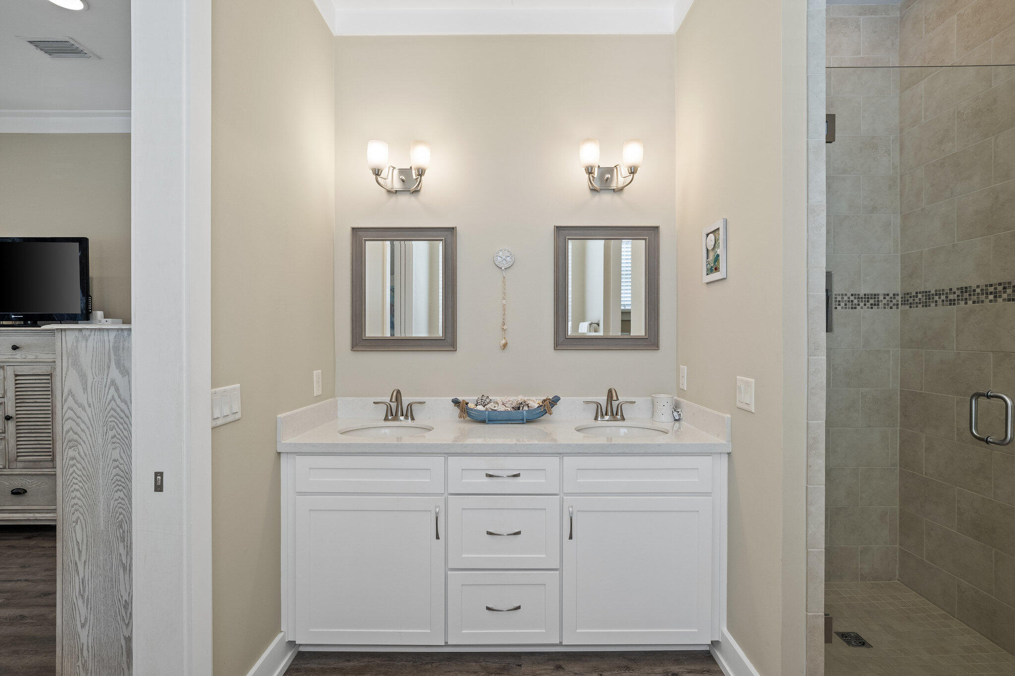 WHITES GULFVIEW ESTATES - Residential