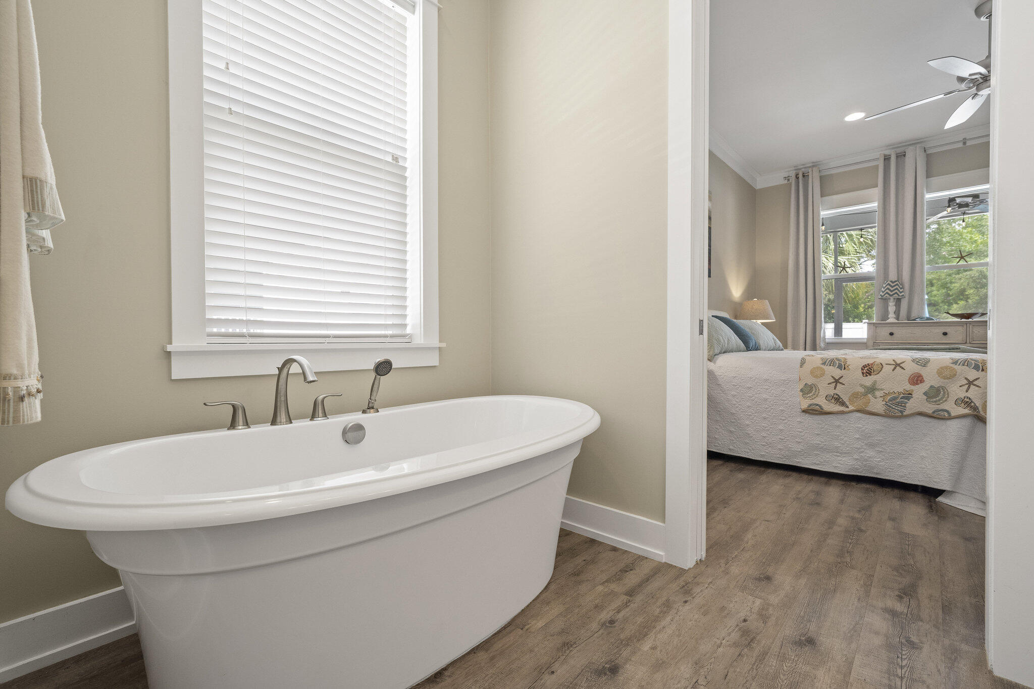 WHITES GULFVIEW ESTATES - Residential