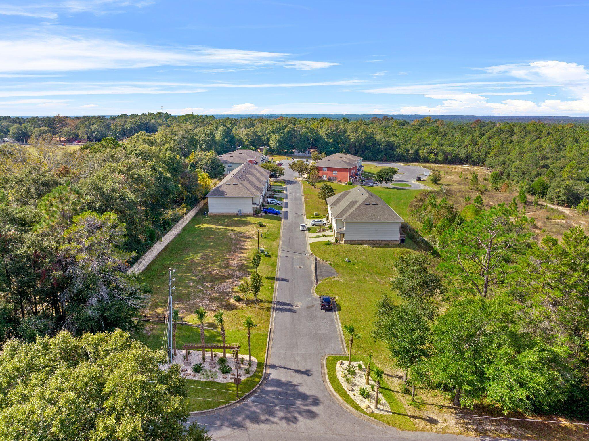 ARBOR LAKE PHASE 1 - Residential Lease