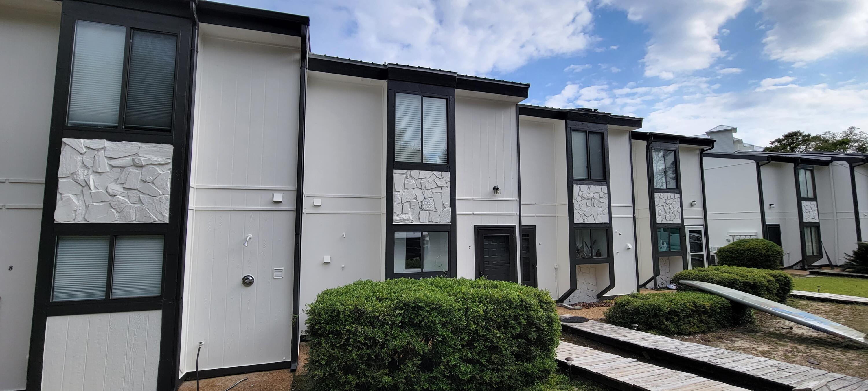 CAMP CREEK VILLAGE - Residential Lease