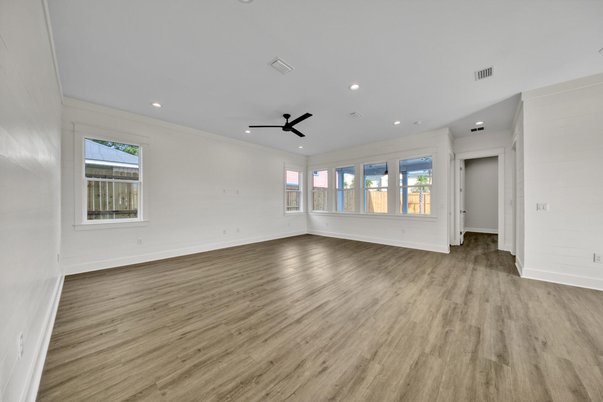 CRYSTAL BEACH - Residential