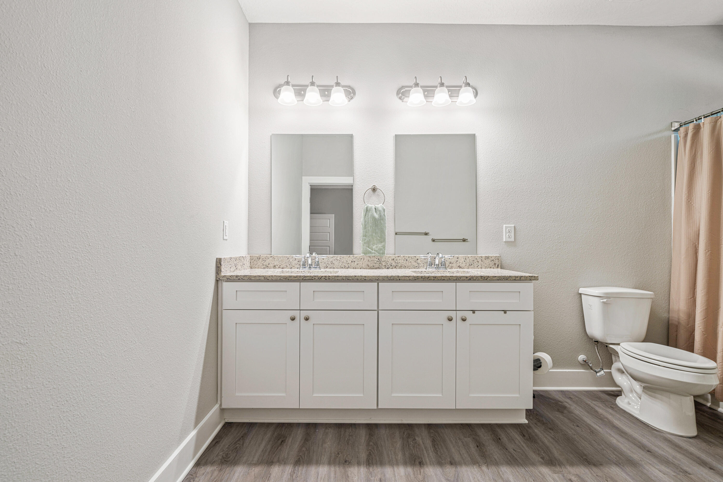 WILDWOOD LAKES - Residential