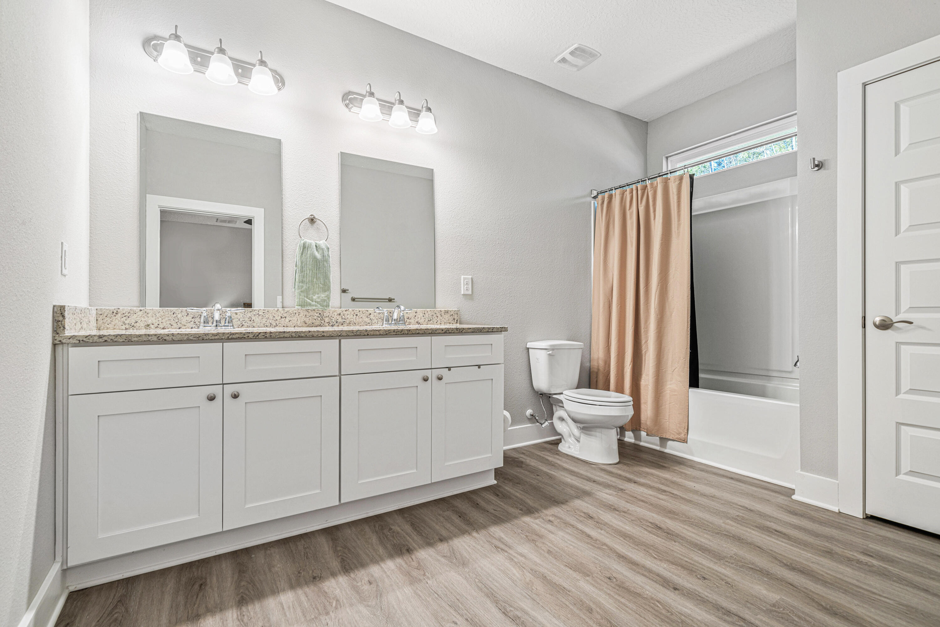 WILDWOOD LAKES - Residential