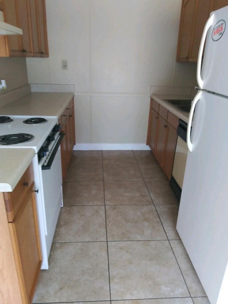 PIER ONE CONDO - Residential Lease