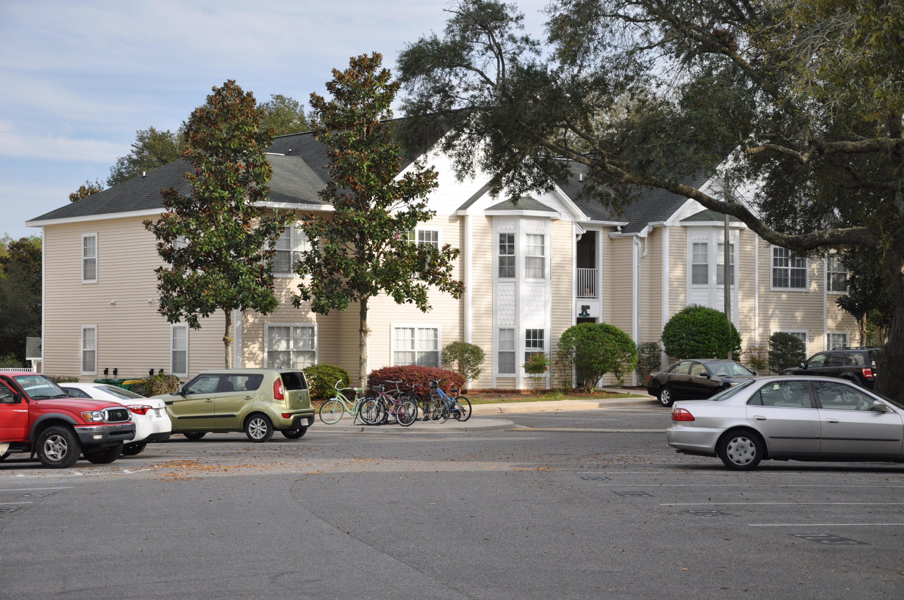 THE OAKS AT NICEVILLE, Bld 3,  unit 206 - Residential
