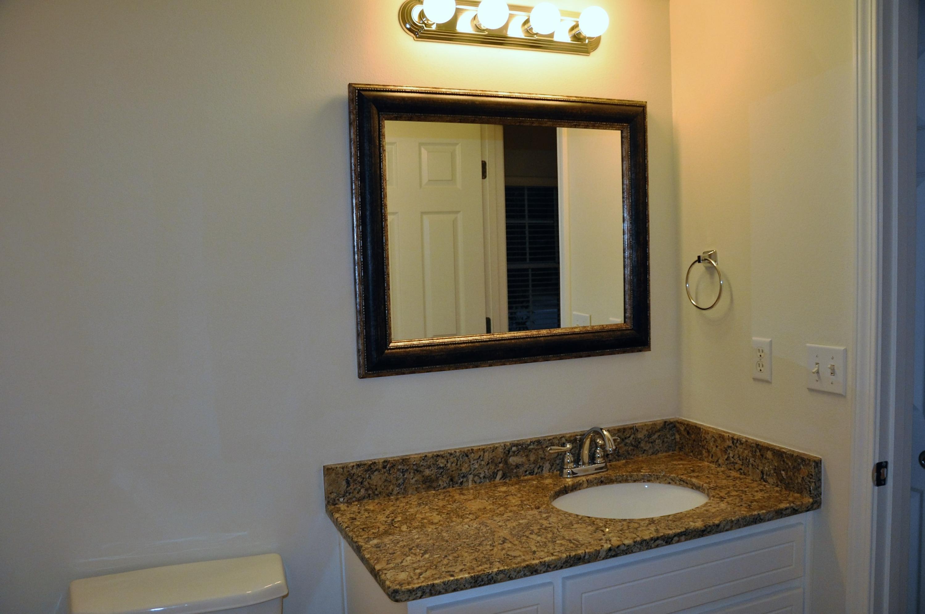 THE OAKS AT NICEVILLE, Bld 3,  unit 206 - Residential