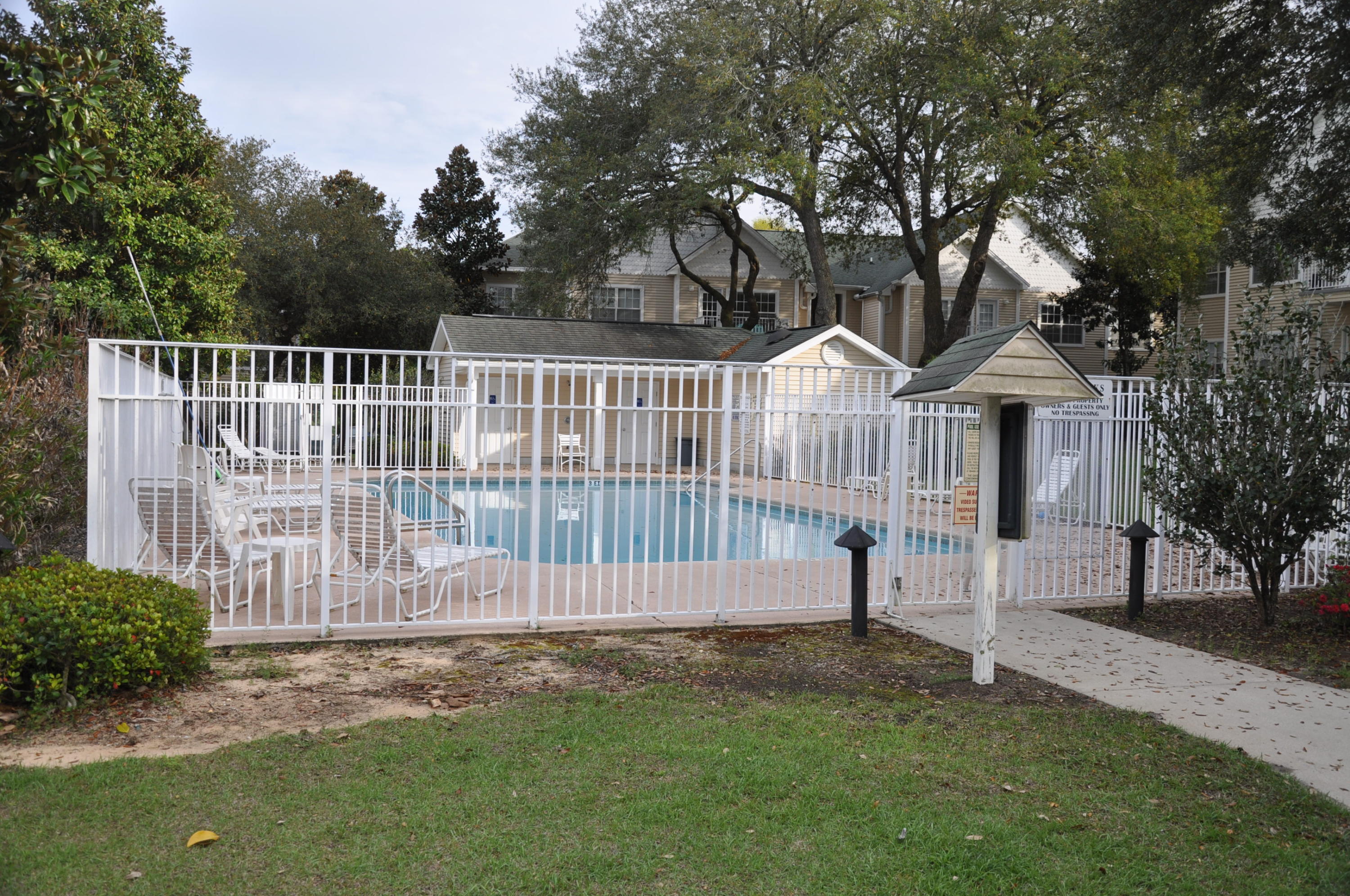 THE OAKS AT NICEVILLE, Bld 3,  unit 206 - Residential