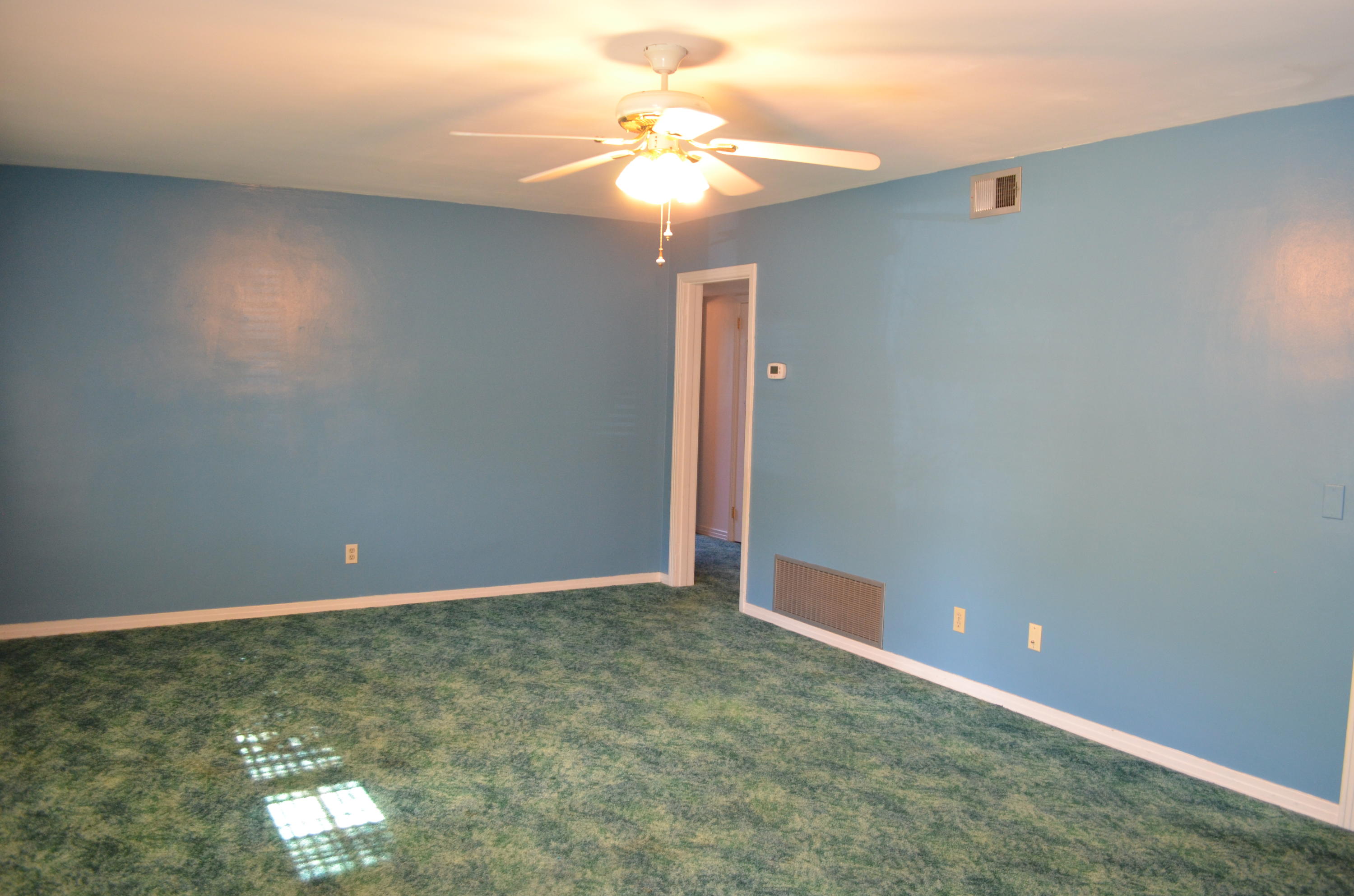 Villa Russ Park - Residential Lease