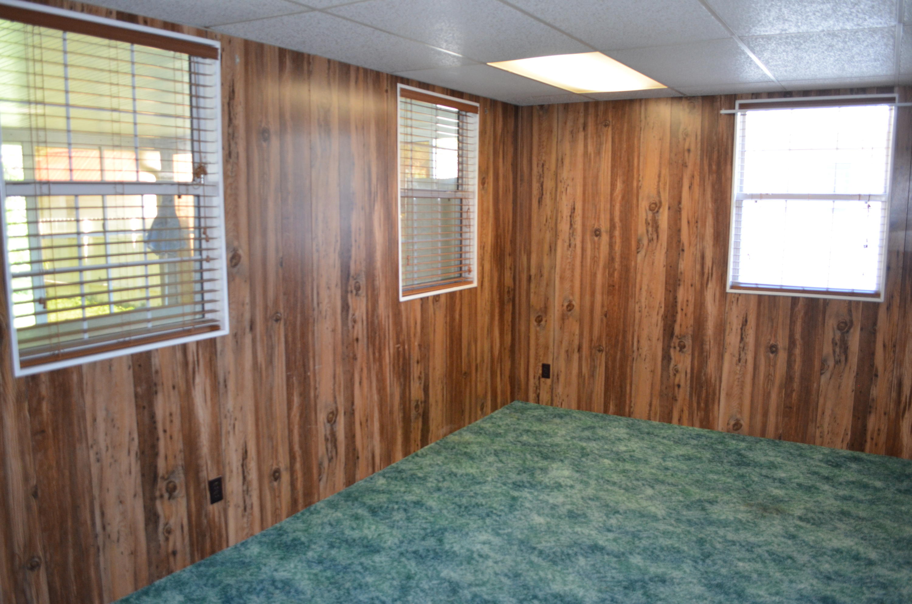 Villa Russ Park - Residential Lease